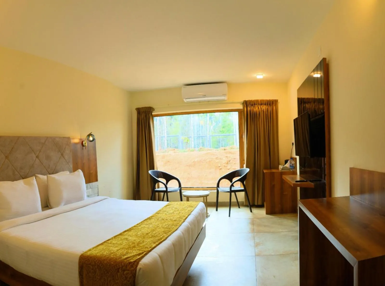 Bedroom, Bed in Maple Ash Resort