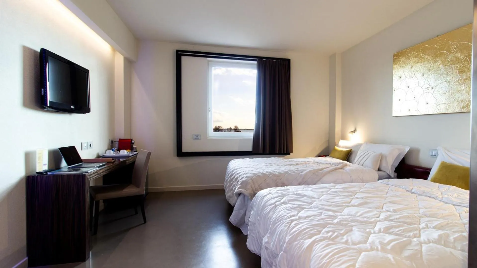 Bedroom, Bed in Antony Hotel - Venice Airport