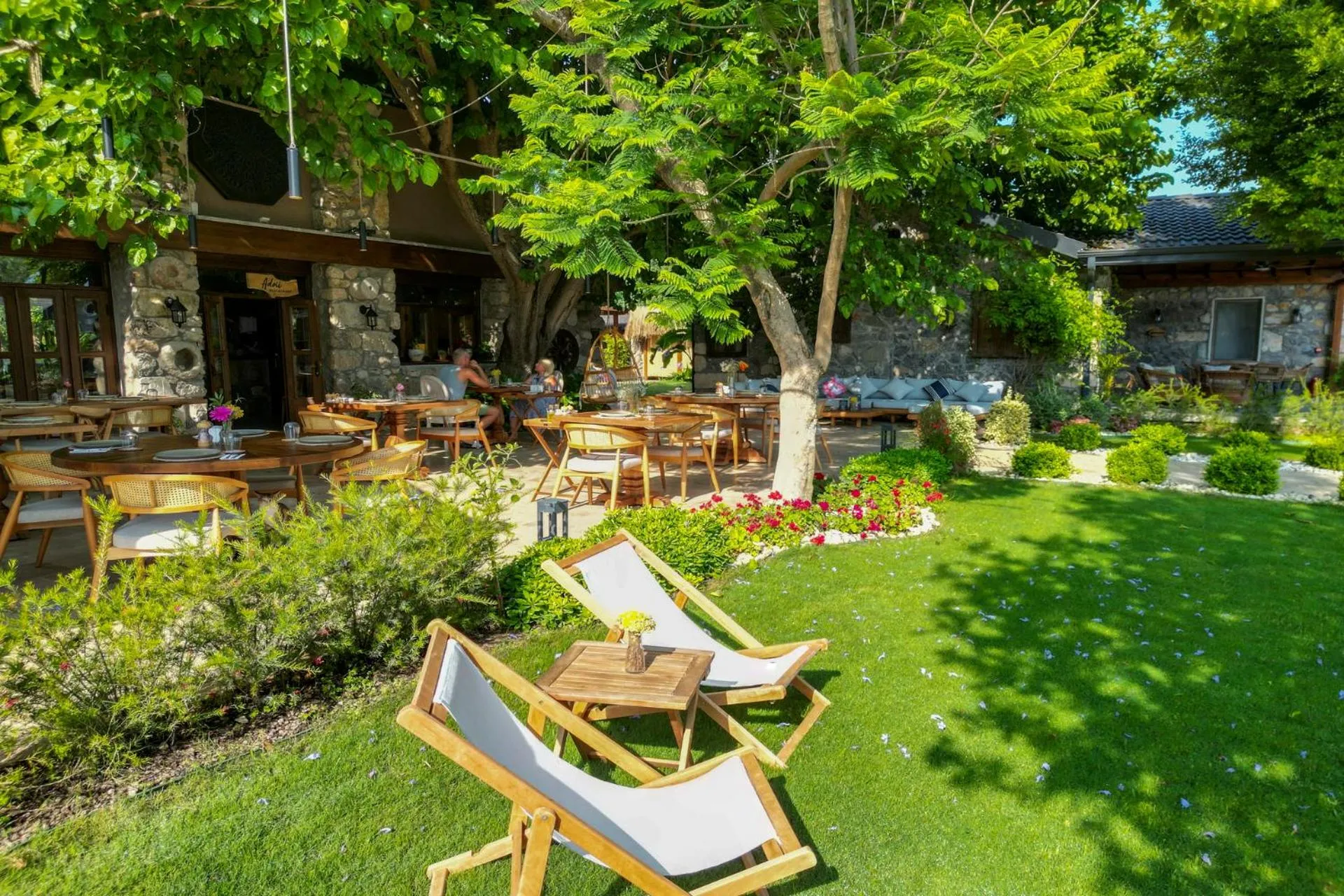 Restaurant/places to eat in Kaya Villas Exclusive