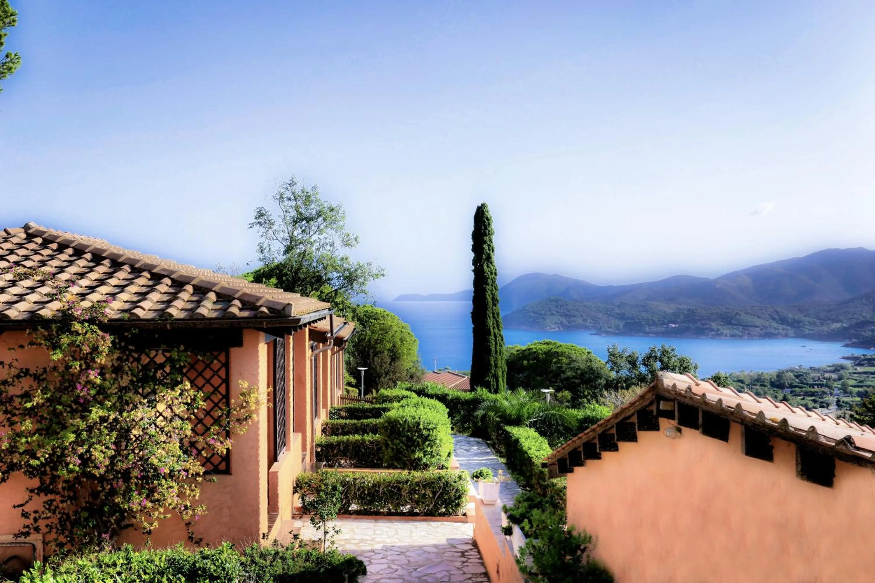 Property building in Resort Le Picchiaie