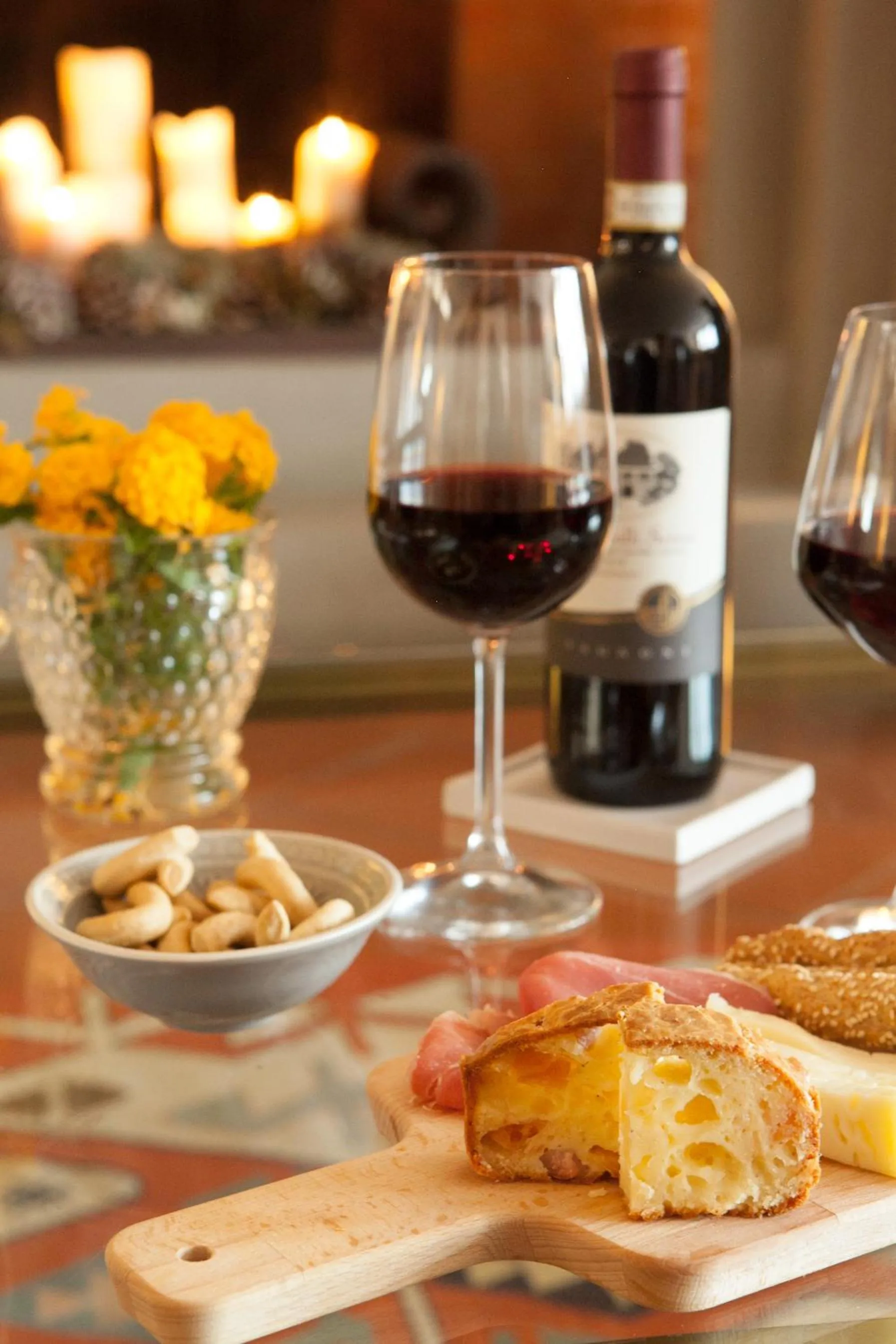 Communal lounge/ TV room in Relais Santa Chiara Hotel - Tuscany Charme