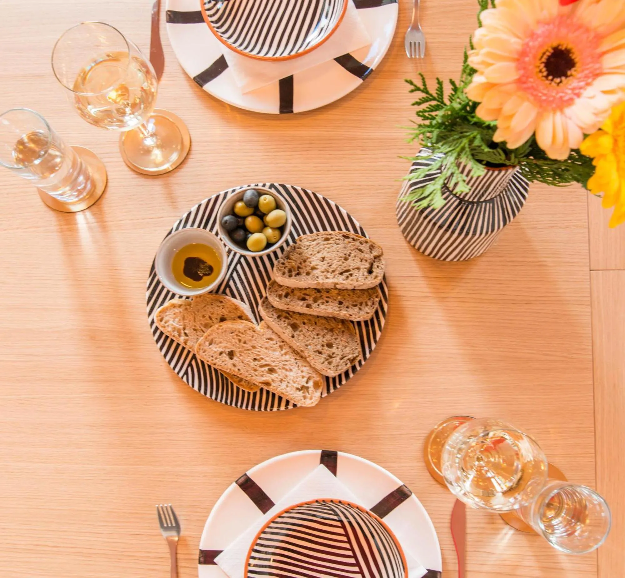 Food and drinks in Casa Rosa Villa with Pool in Olhao Centre