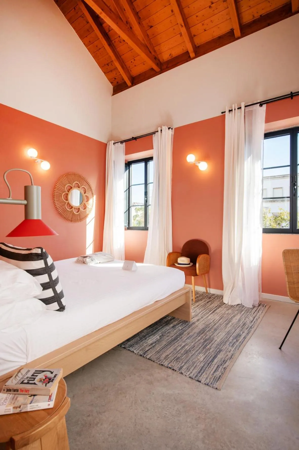 Bed in Casa Rosa Villa with Pool in Olhao Centre