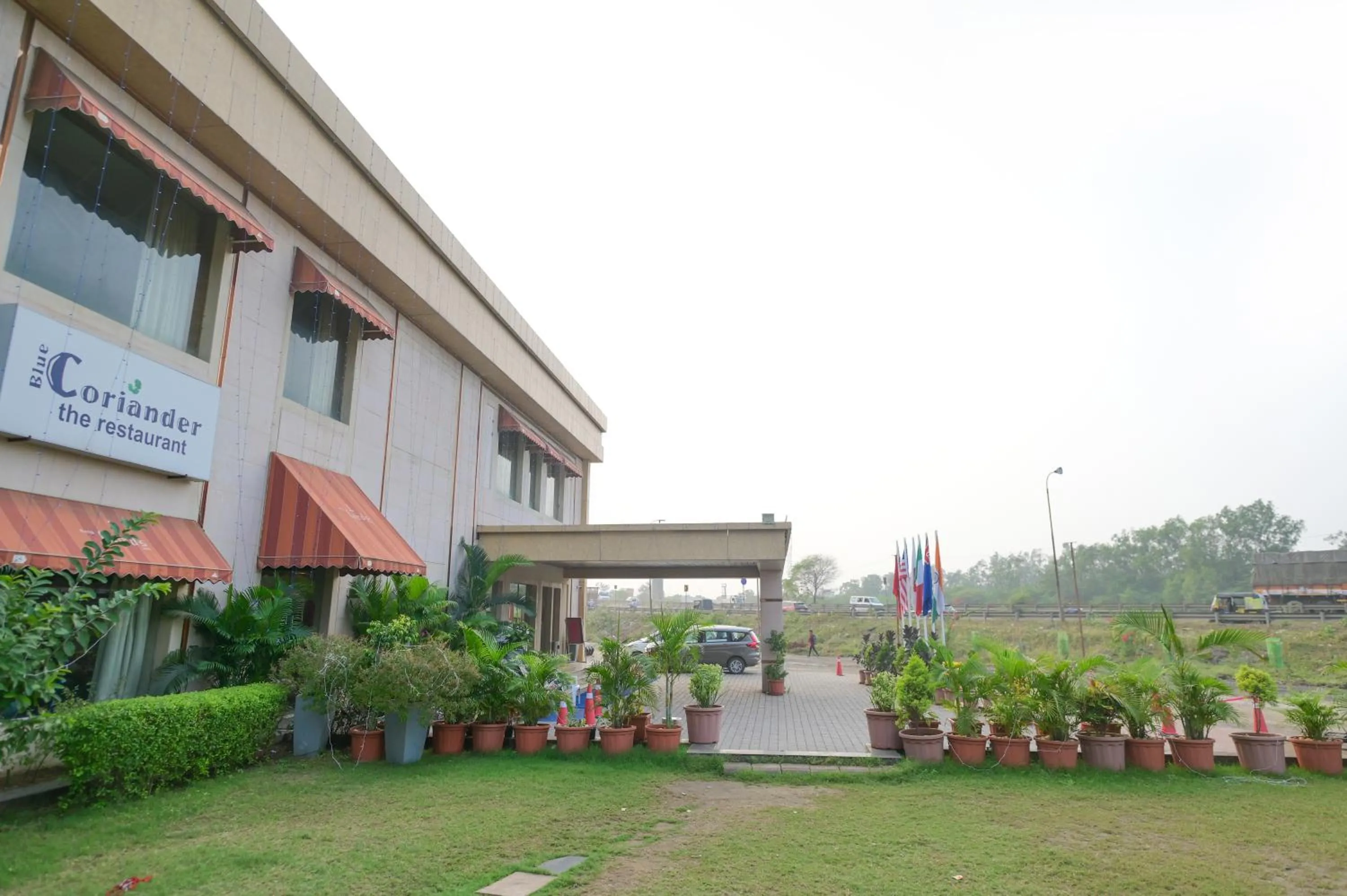 Restaurant/places to eat in Rang Lords Inn Bharuch