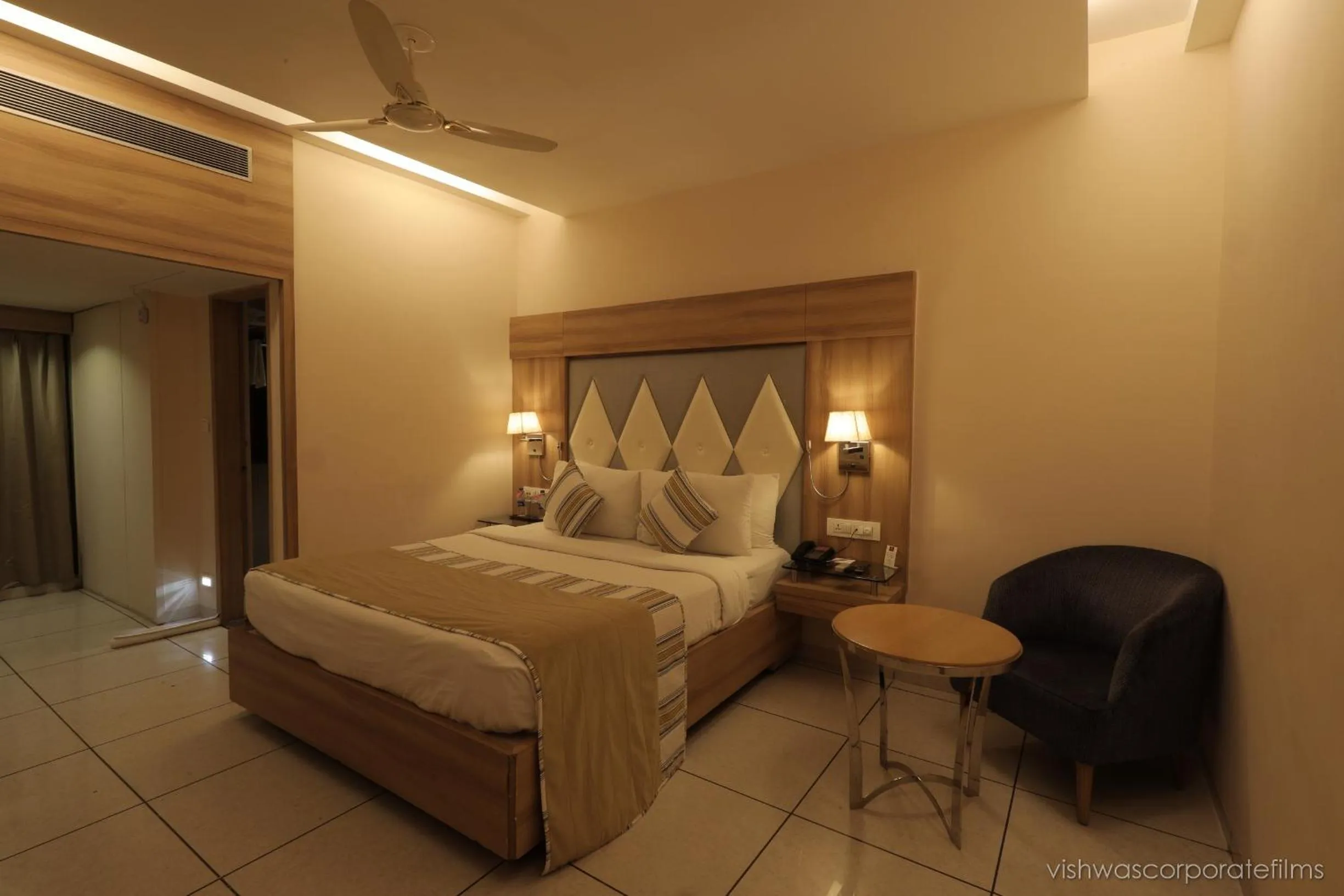 Bed in Rang Lords Inn Bharuch