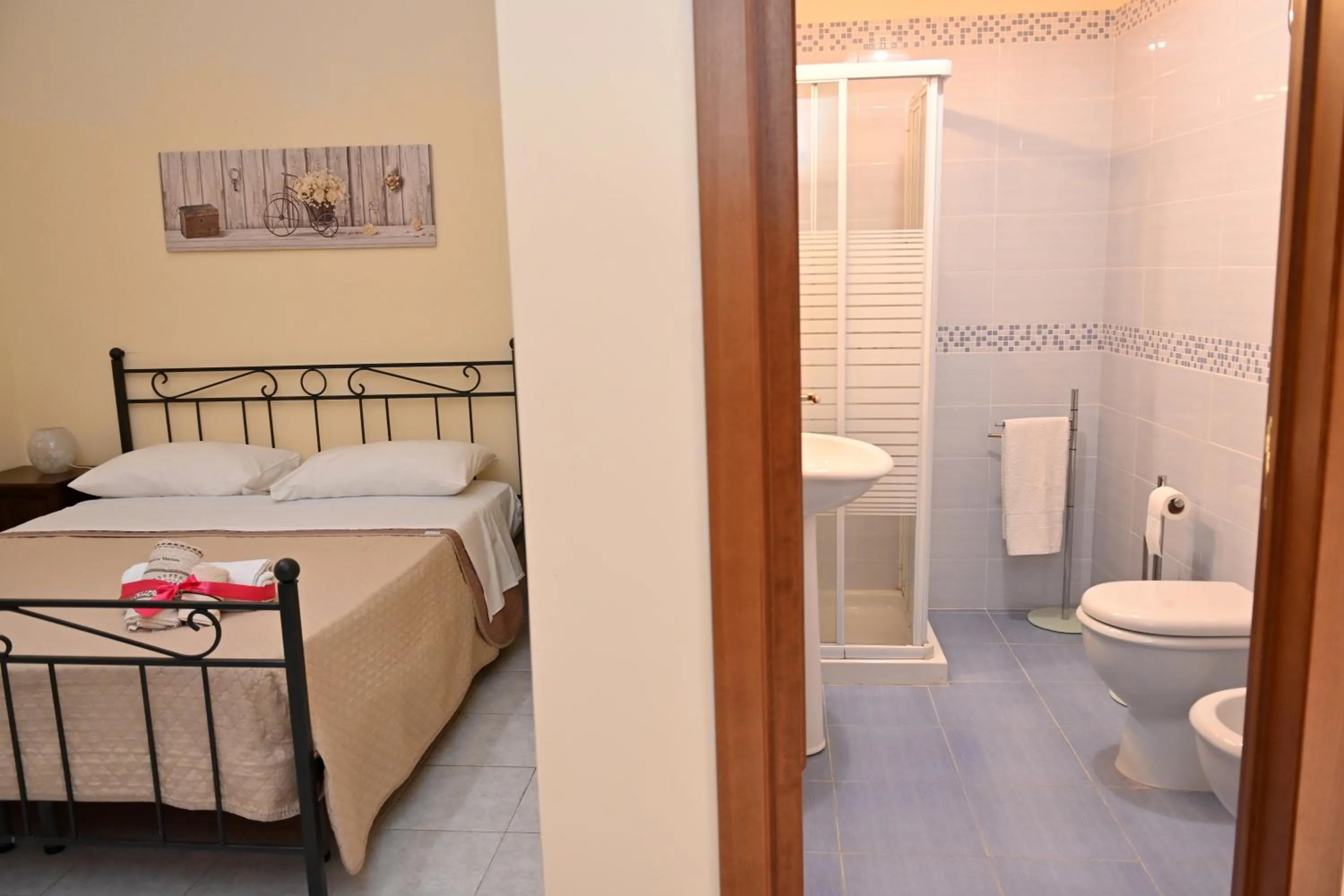 Toilet, Bed in B&B a Capua - I PORTICI del centro