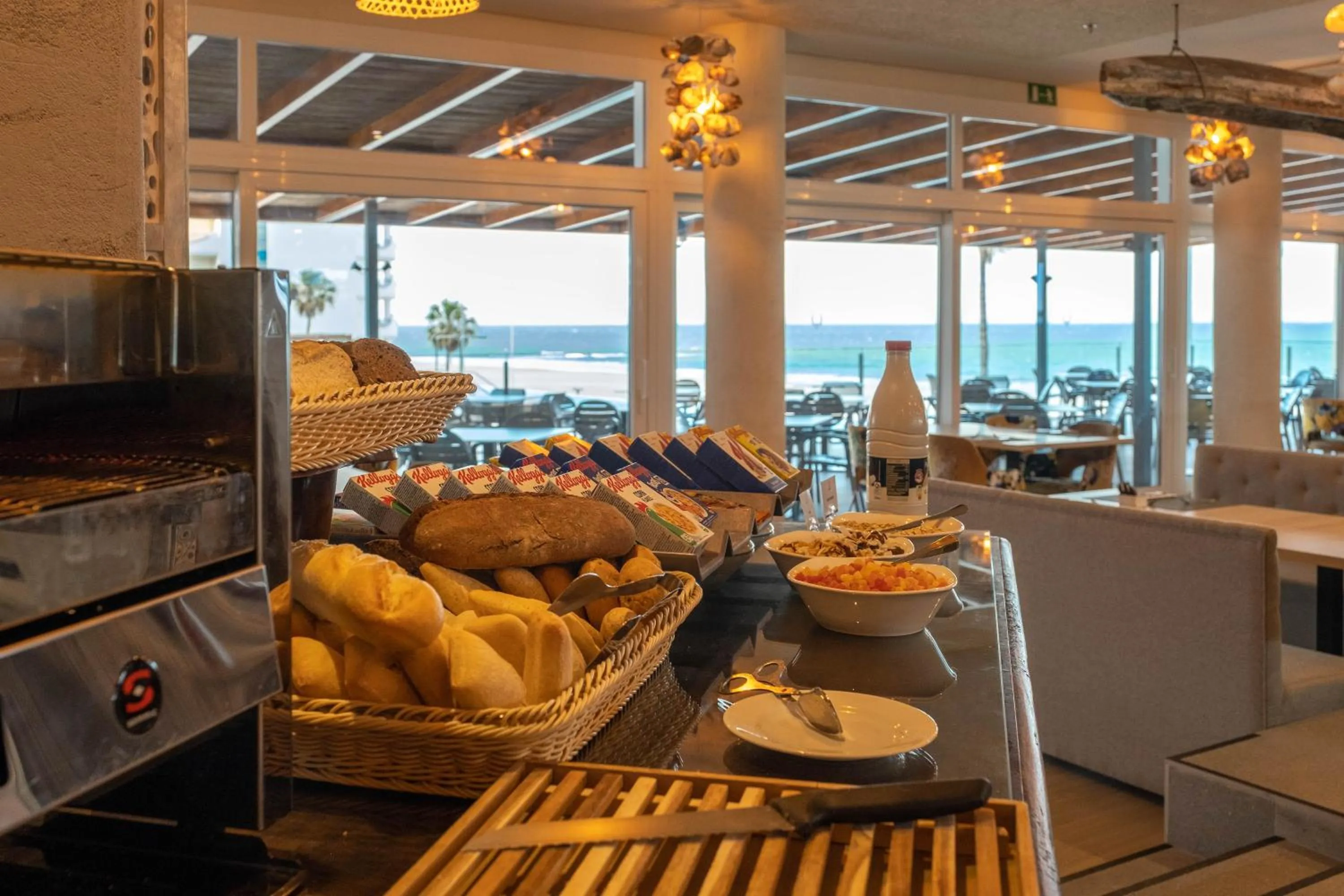 Restaurant/places to eat in Cádiz Bahía by QHotels