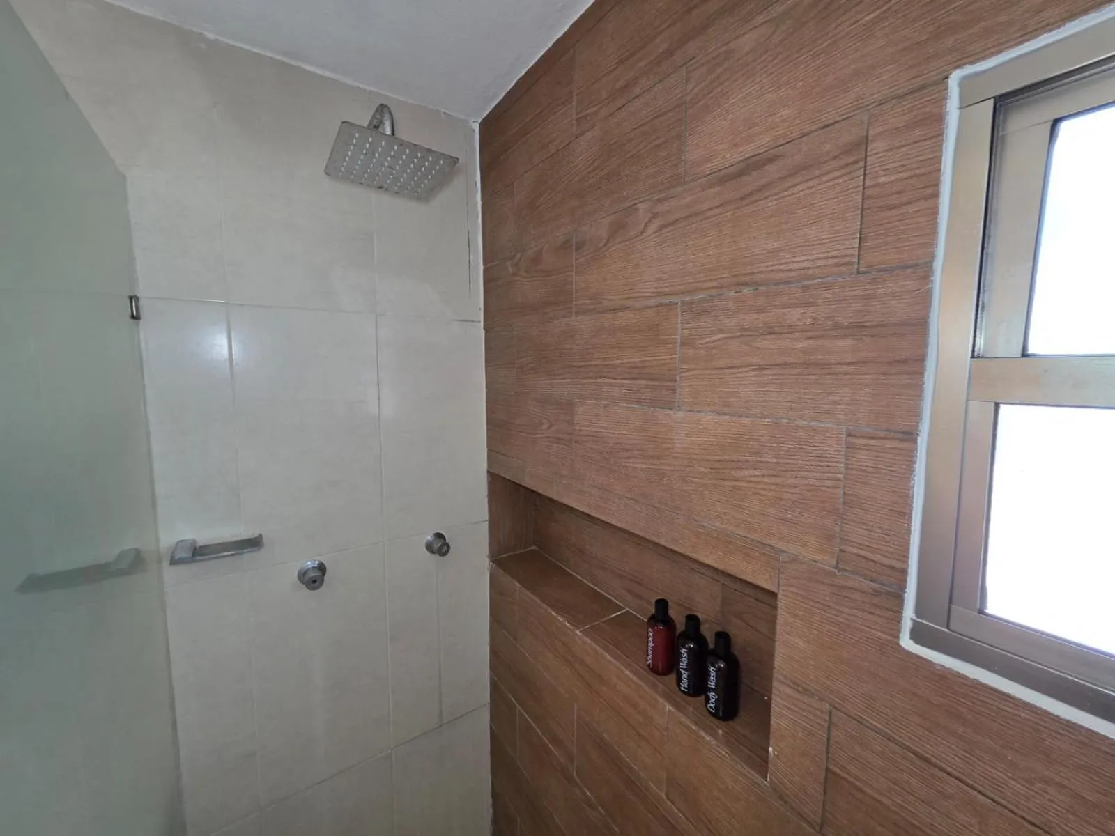 Bathroom in Perfect vacation getaway,Ocean View,Wifi, Beach