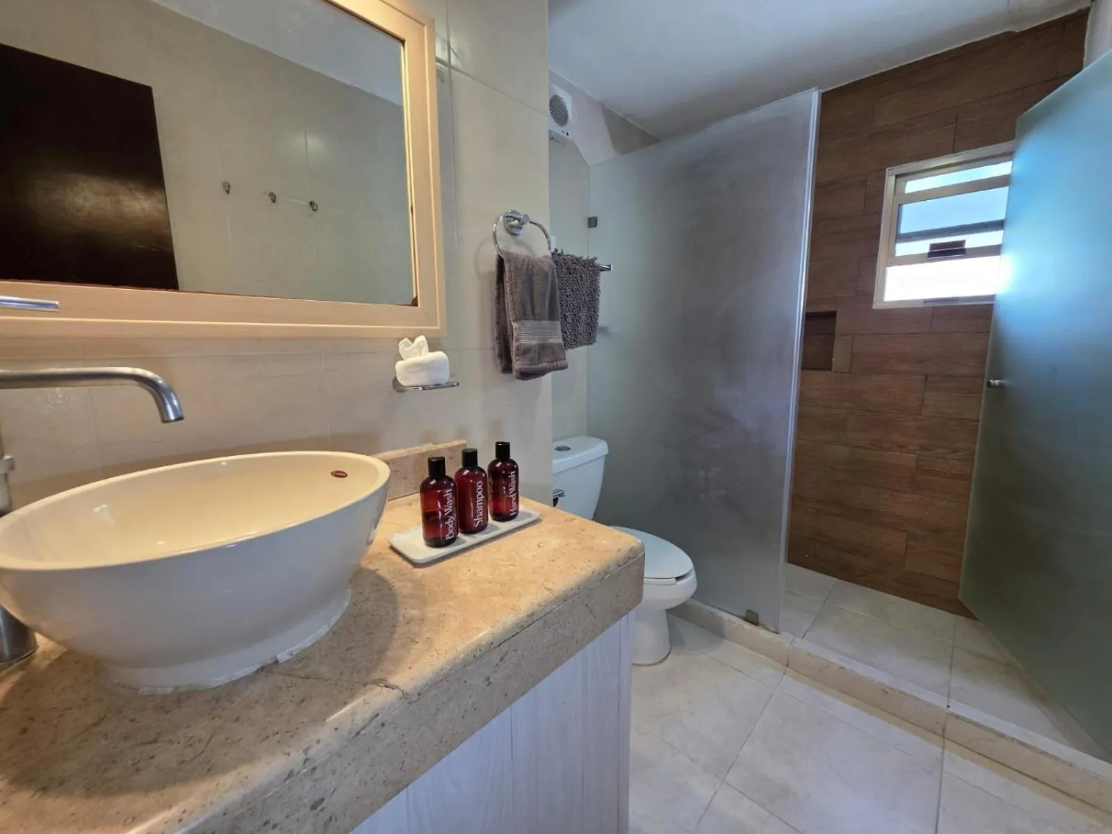 Bathroom in Perfect vacation getaway,Ocean View,Wifi, Beach