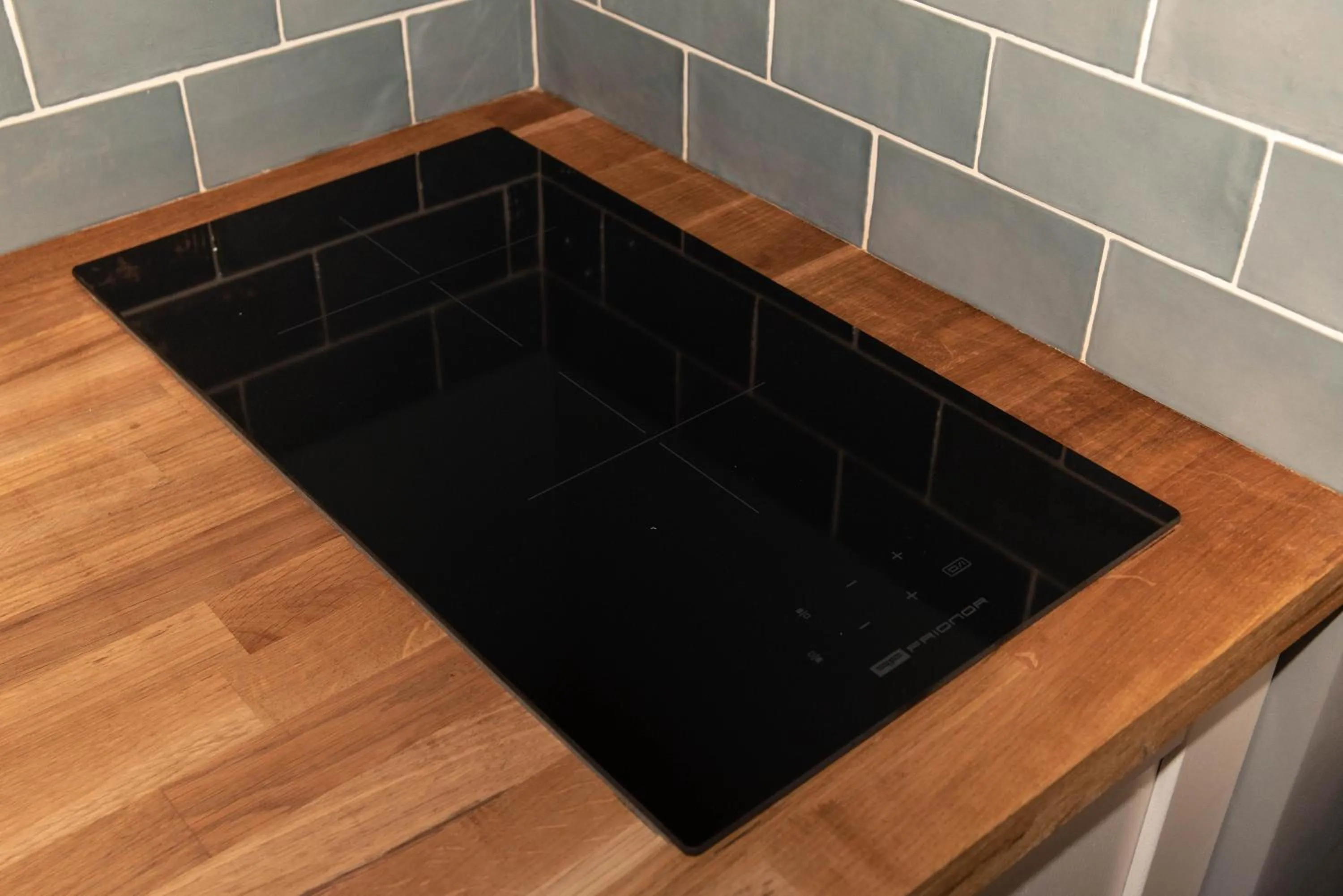 Kitchen or kitchenette in The Parisian Blue Eiffel Tower