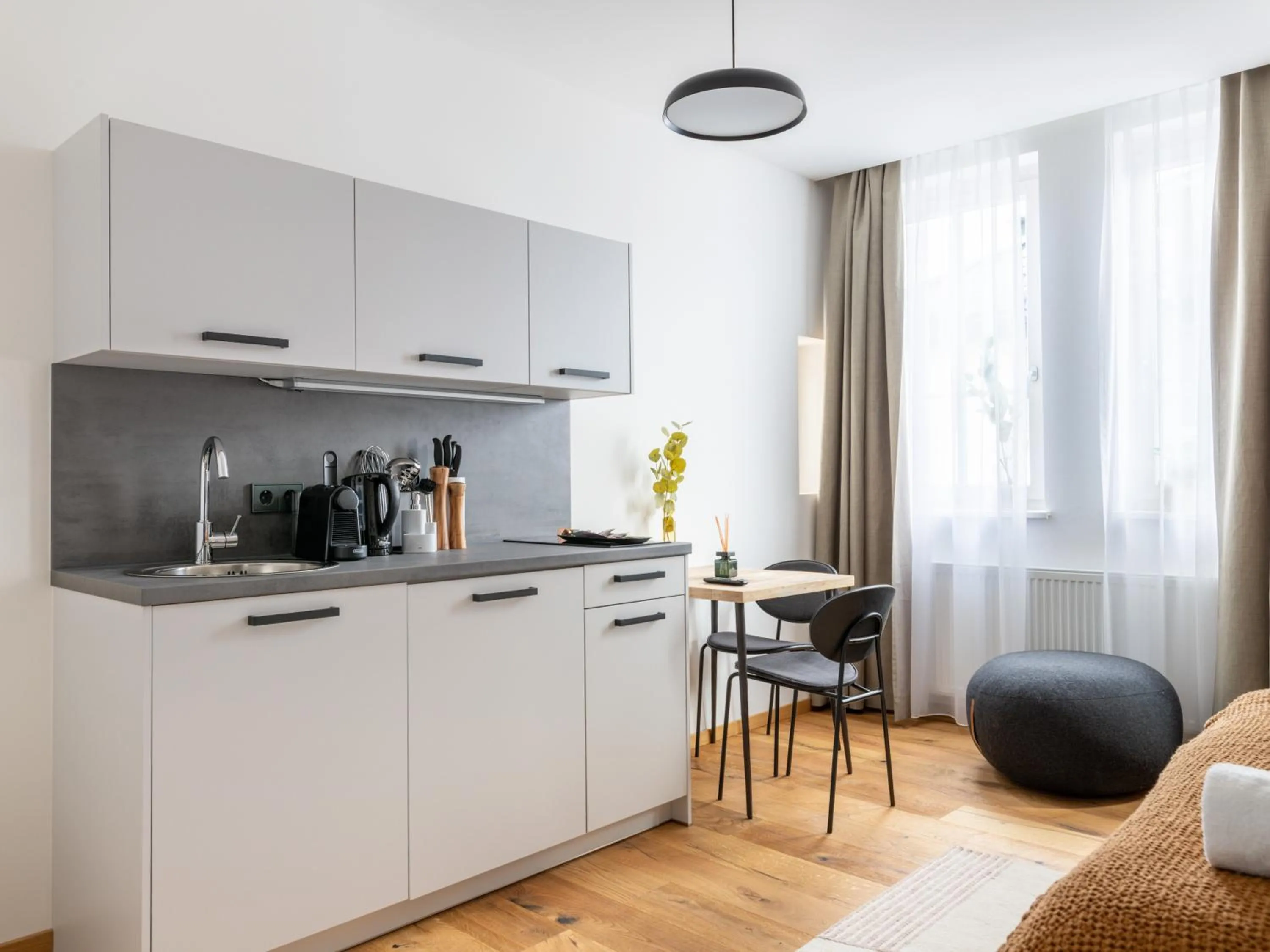 Kitchen or kitchenette in Limehome Villach Gerbergasse
