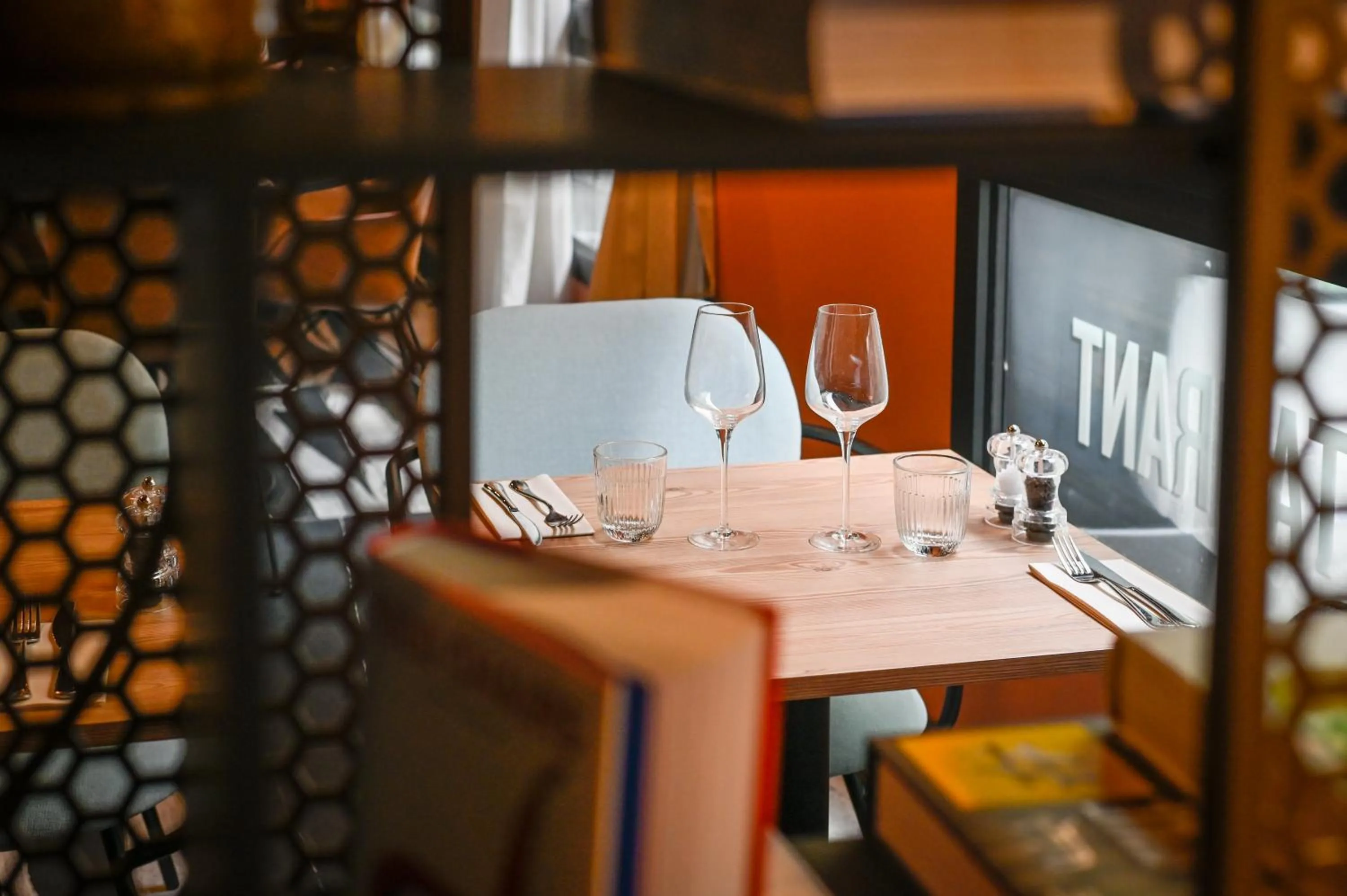 Restaurant/places to eat in Tribe Paris La Defense Esplanade