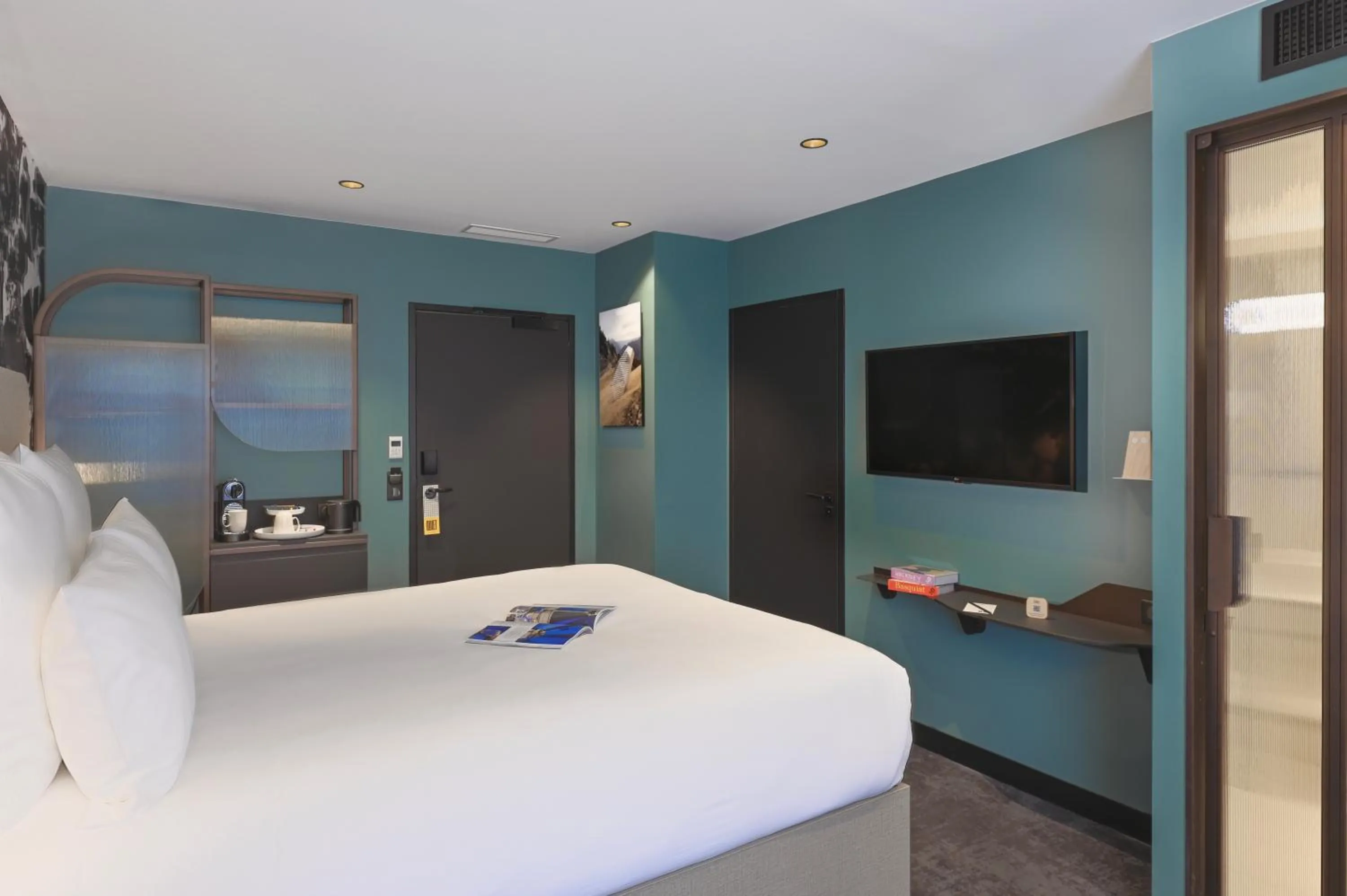 Bed in Tribe Paris La Defense Esplanade