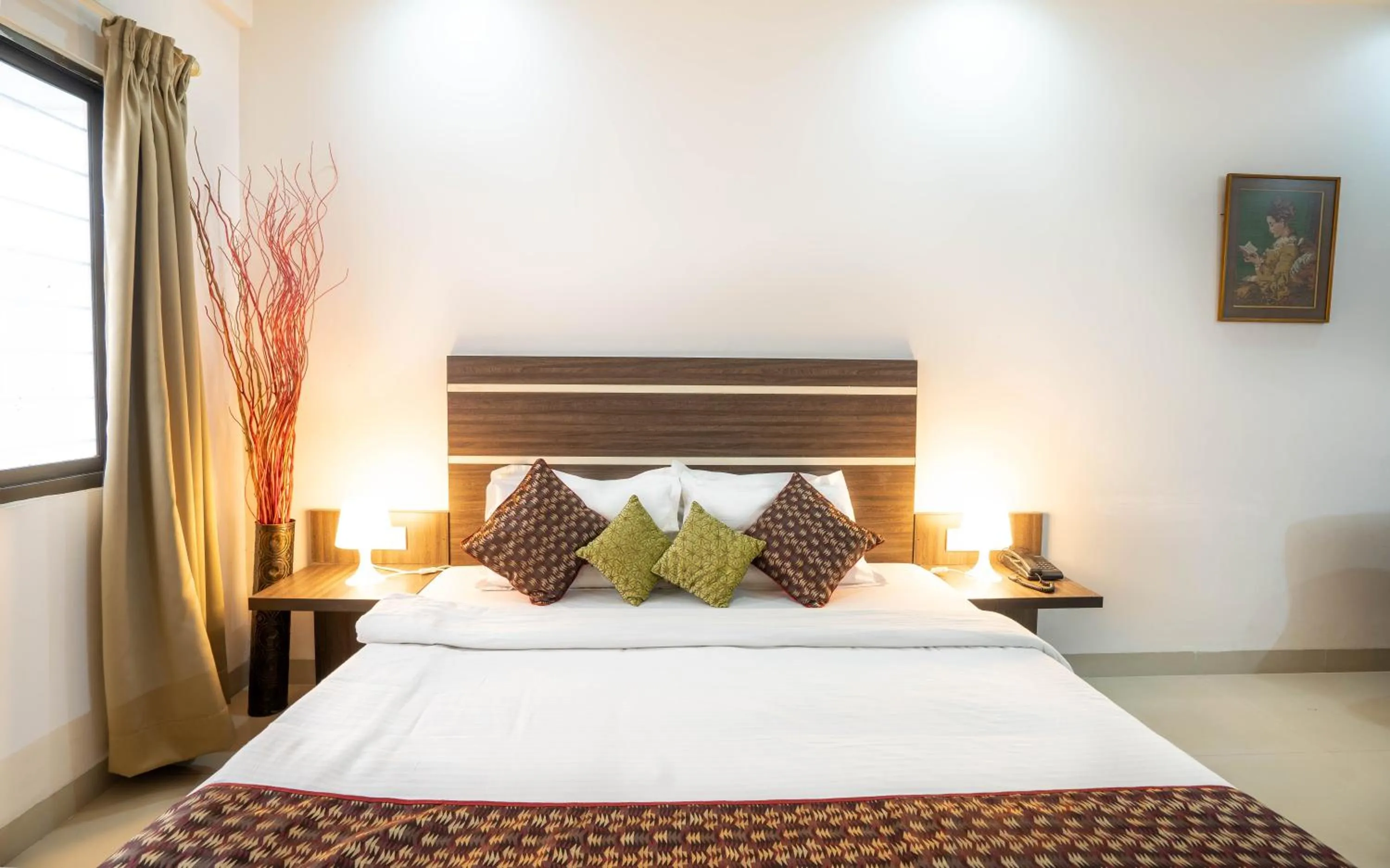 Bed in Compact Tea Square