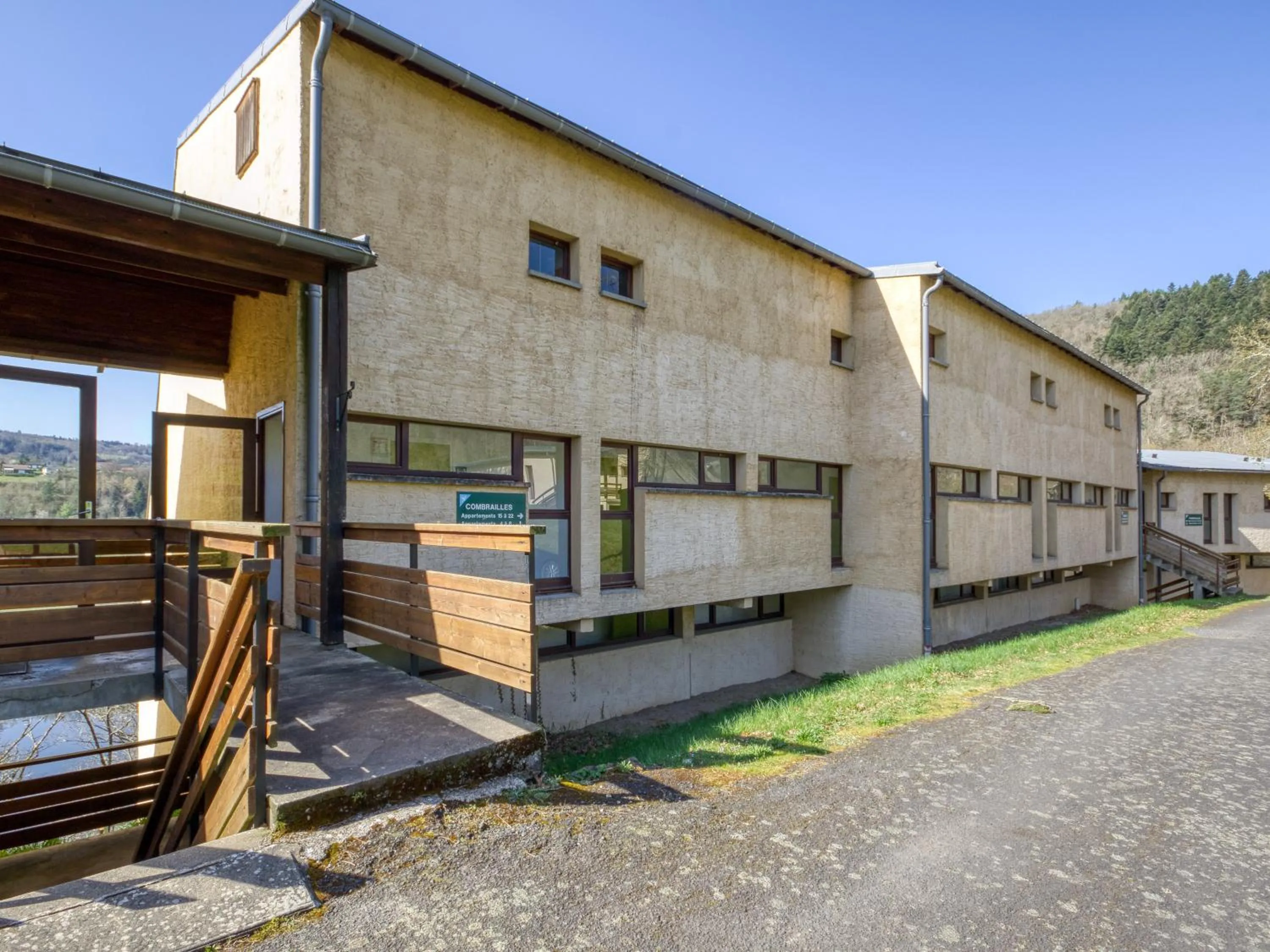 Property building in Vacancéole - Le Domaine de Confolant