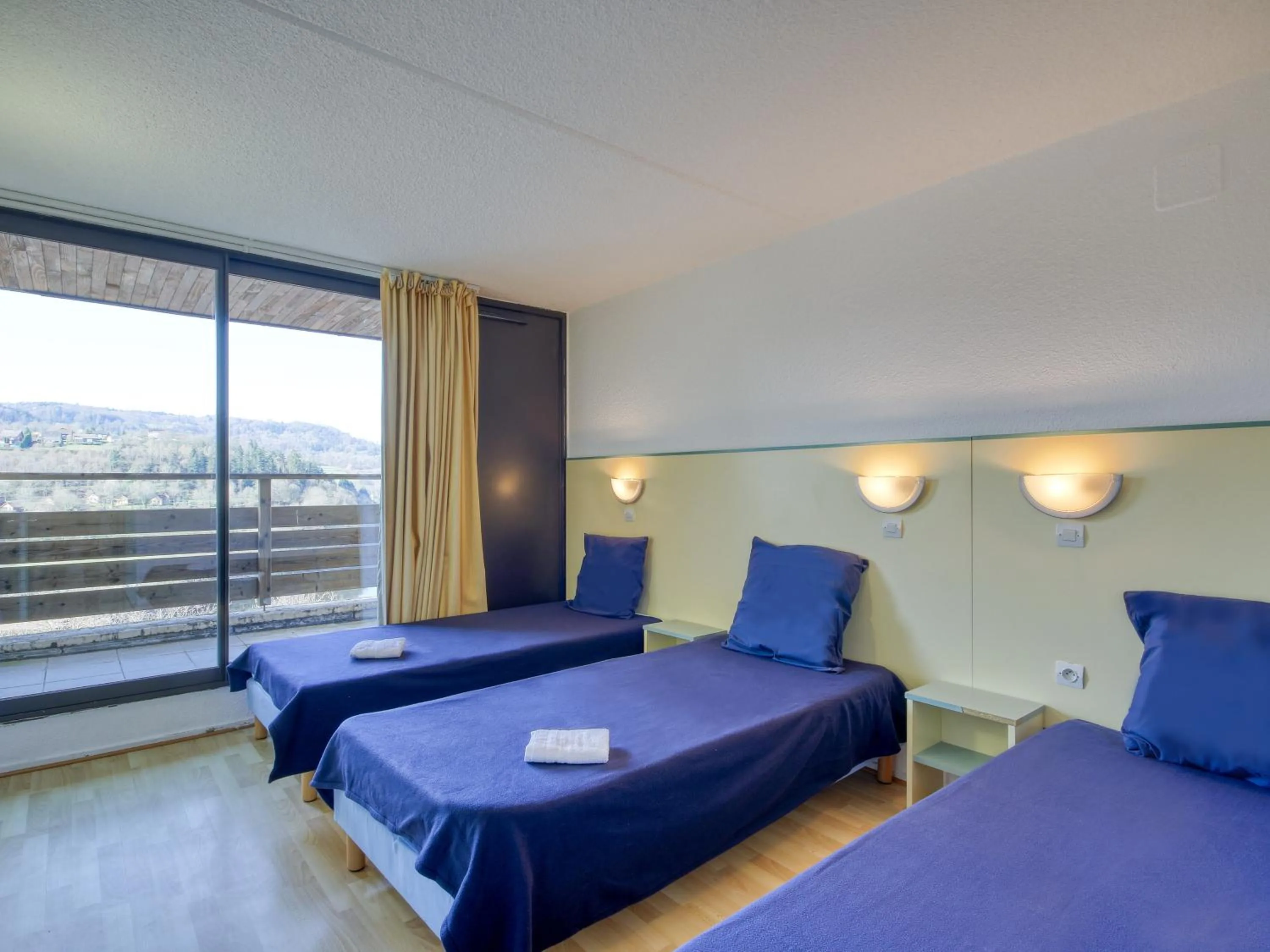 Bed in Vacancéole - Le Domaine de Confolant