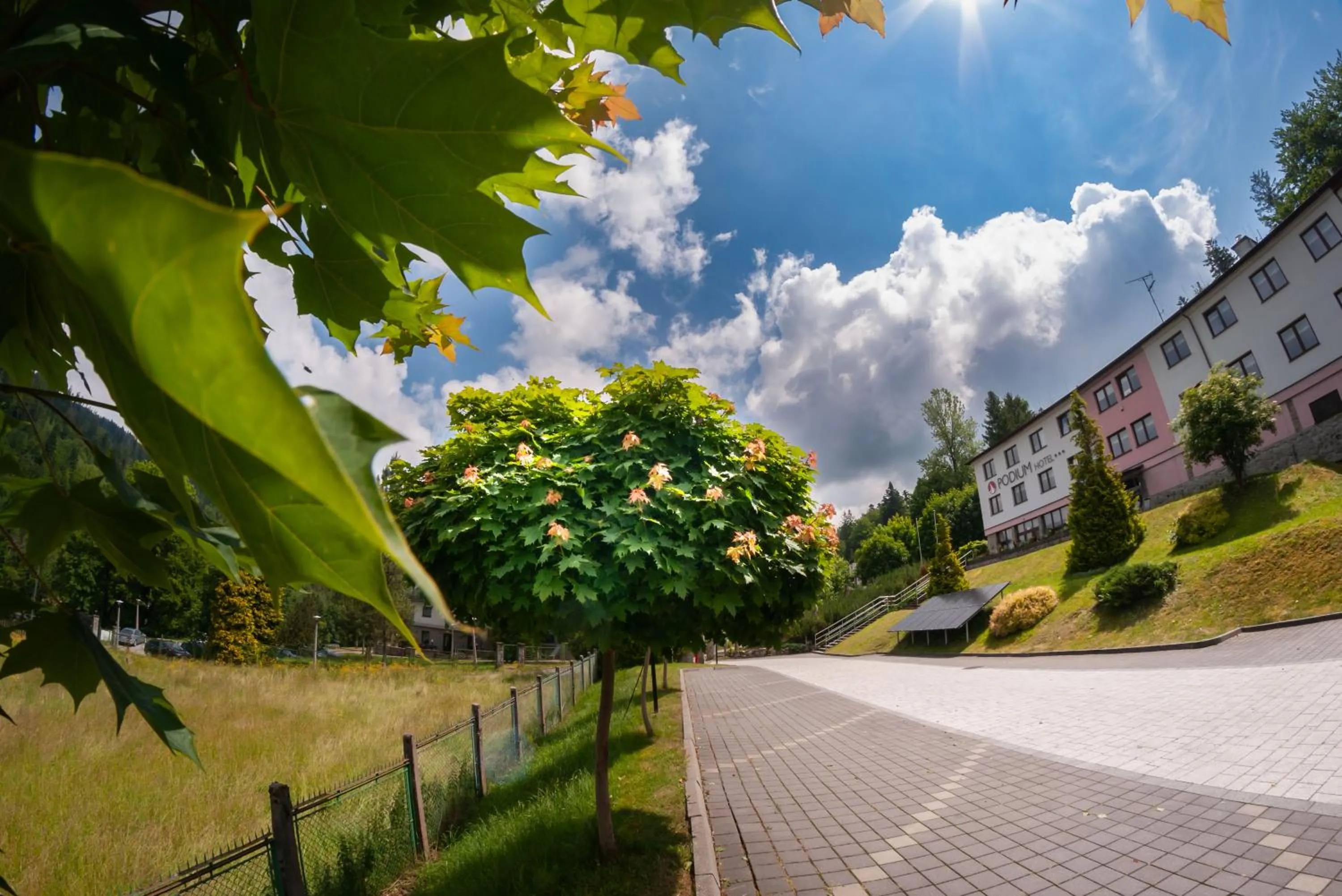 Facade/entrance in Hotel Podium