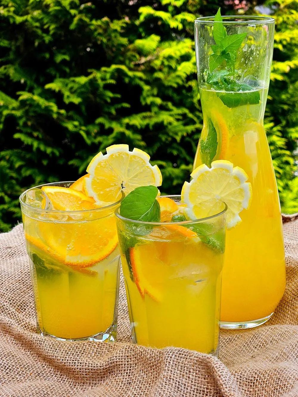 Restaurant/places to eat in Hotel Podium