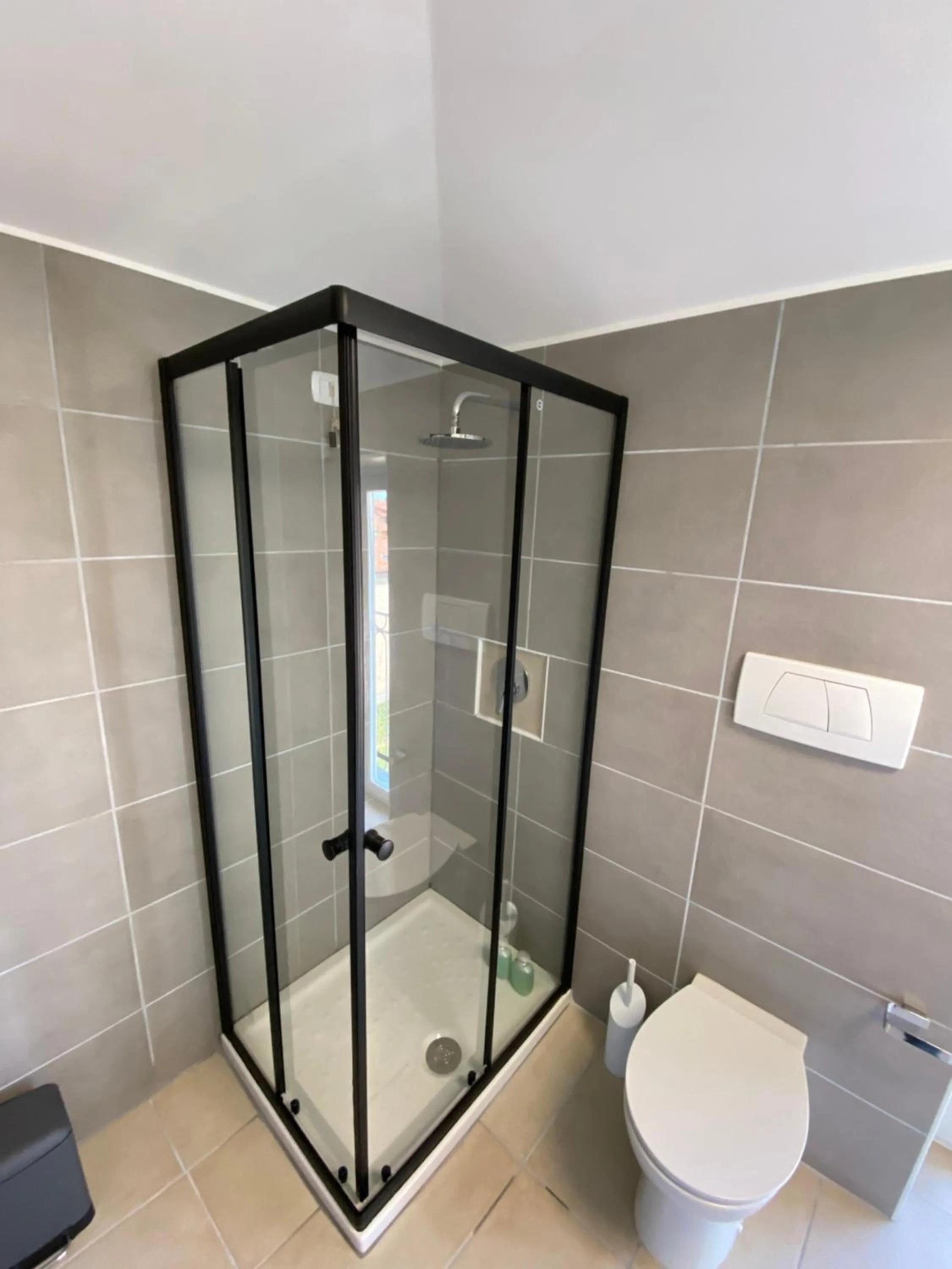 Shower in B&B DANIELI