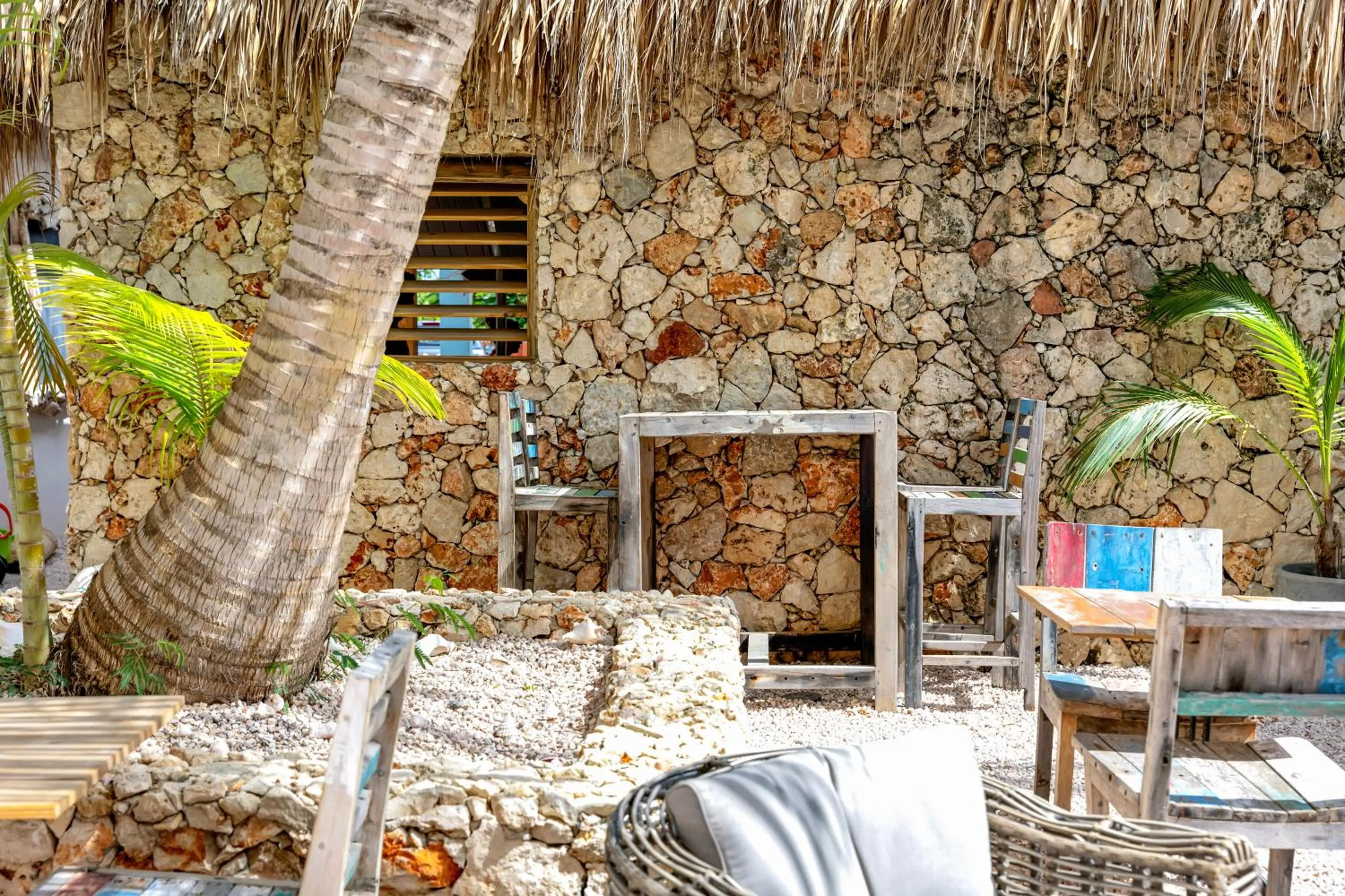 Inner courtyard view in The Hut Bonaire
