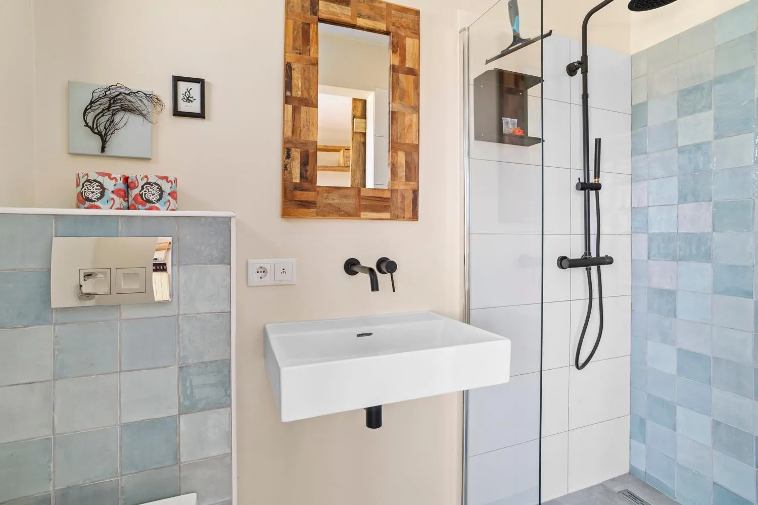 Shower in The Hut Bonaire