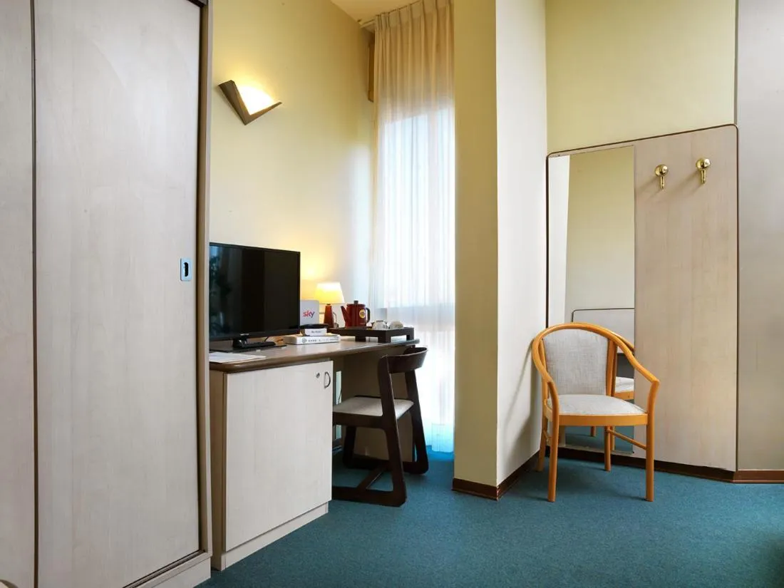 TV and multimedia in Hotel Ristorante Alcide