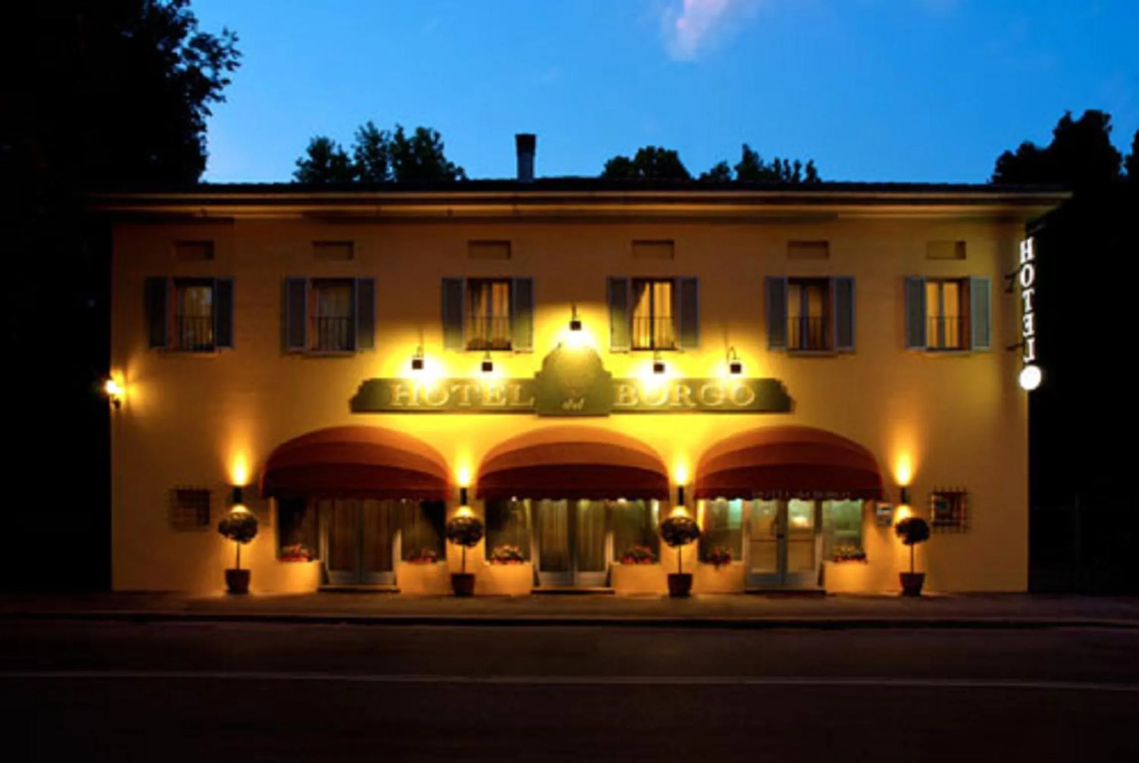 Facade/entrance in Hotel Del Borgo