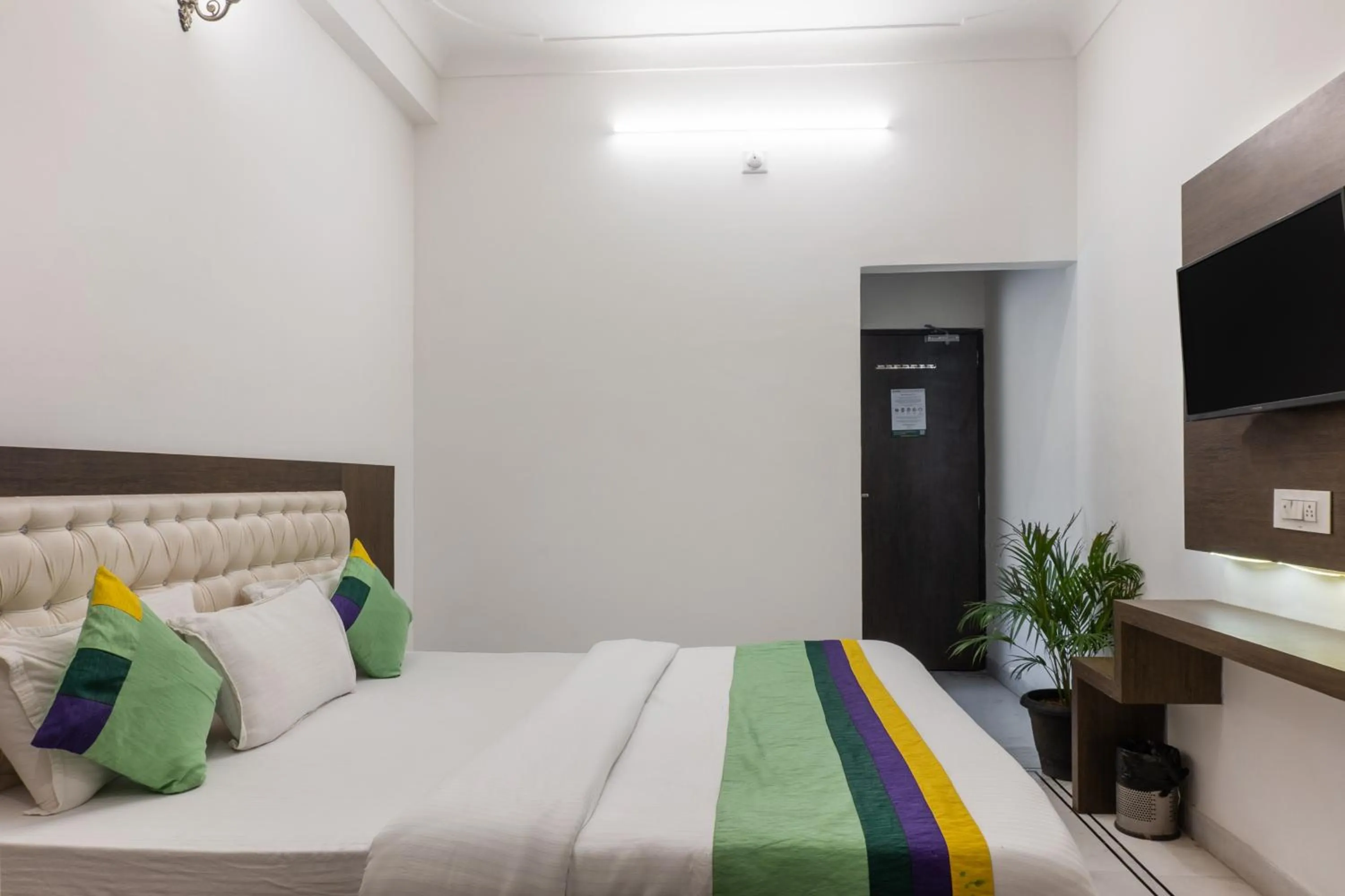 Bedroom, Bed in Treebo The Fresco Lake Pichola