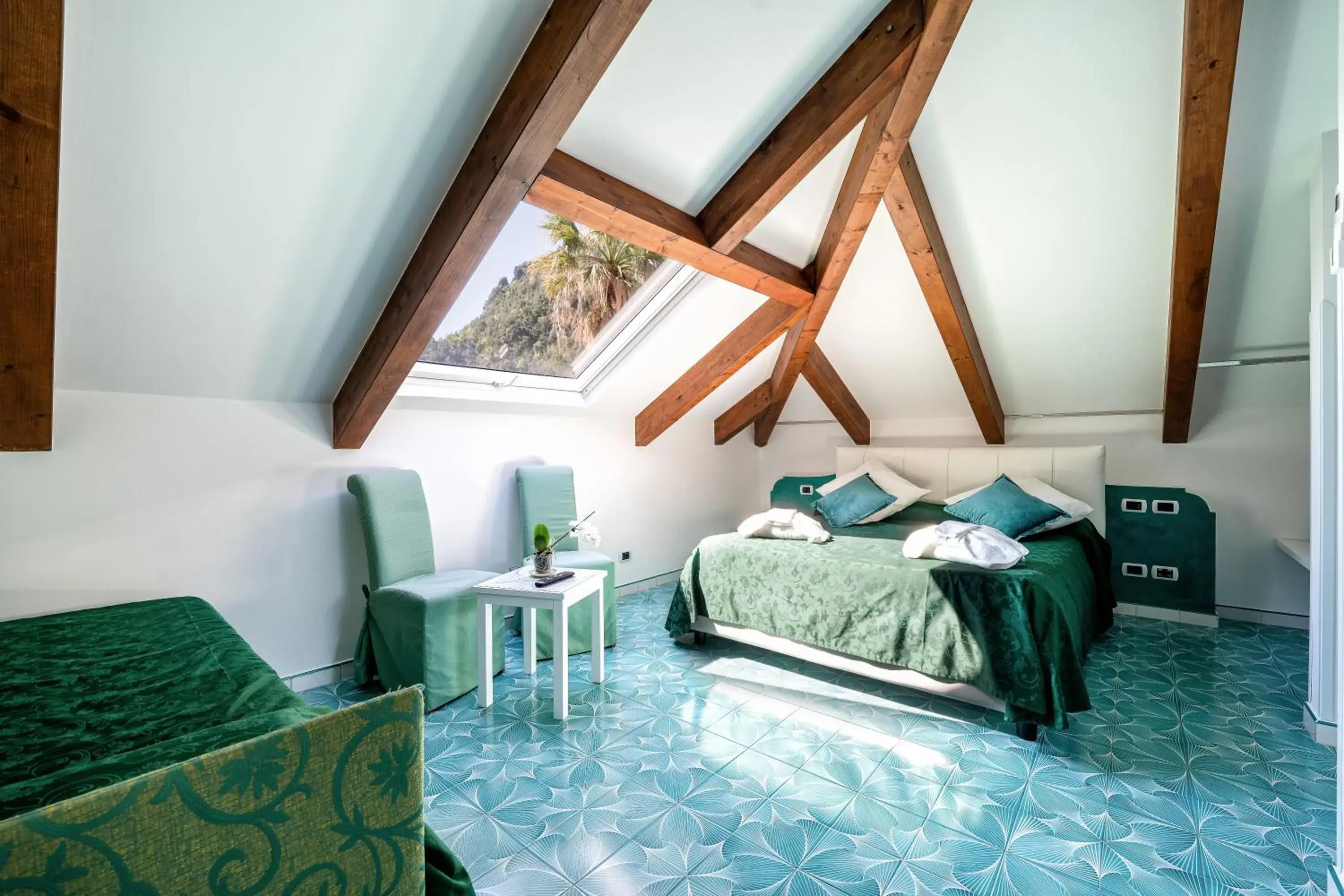 Deluxe Double Room with Terrace and Sea View in Hotel Relais Villa Annalara Deluxe Double Room with Terrace and Sea View in Hotel Relais Villa Annalara