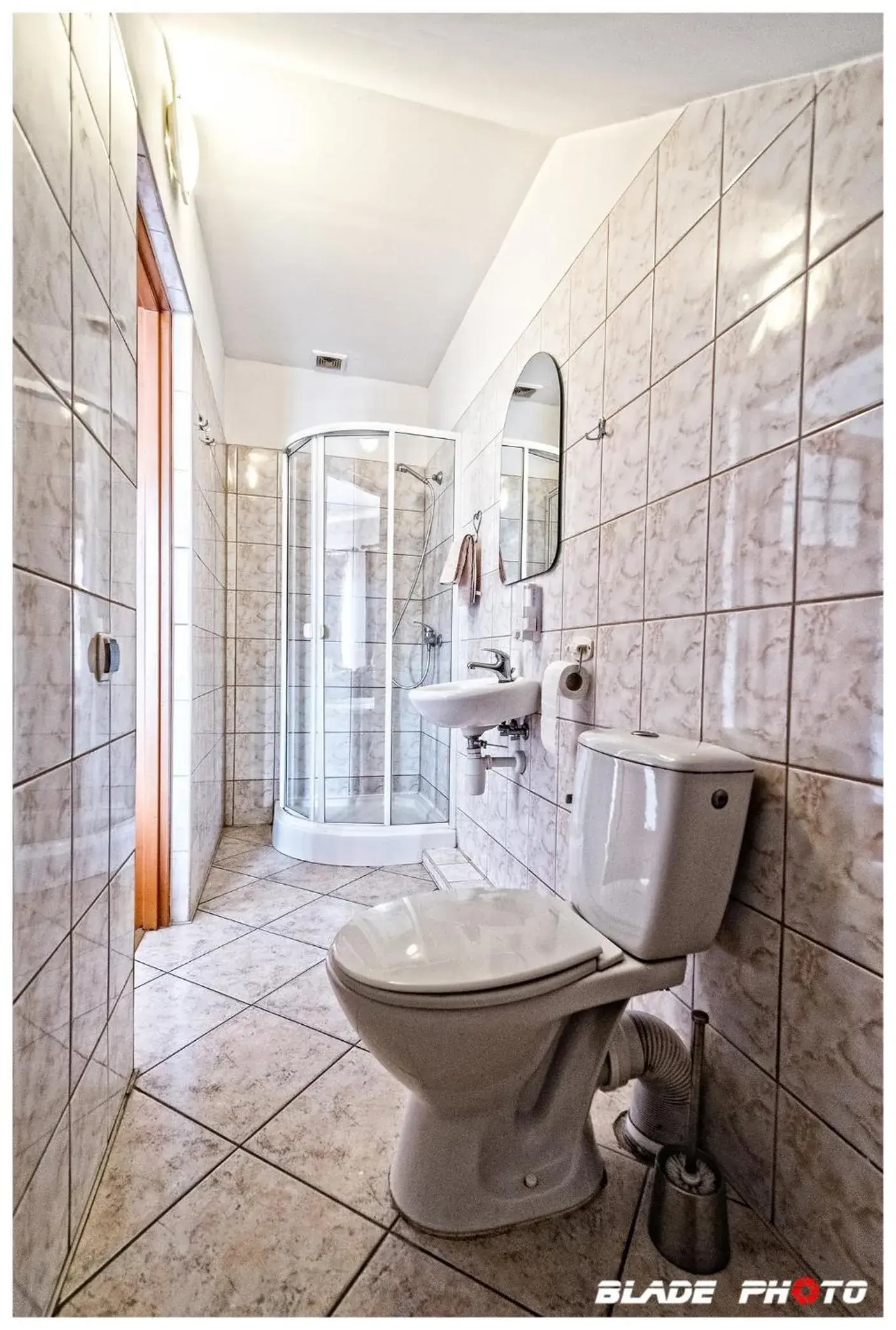 Twin Room with Private Bathroom in Hotel Warka Twin Room with Private Bathroom in Hotel Warka