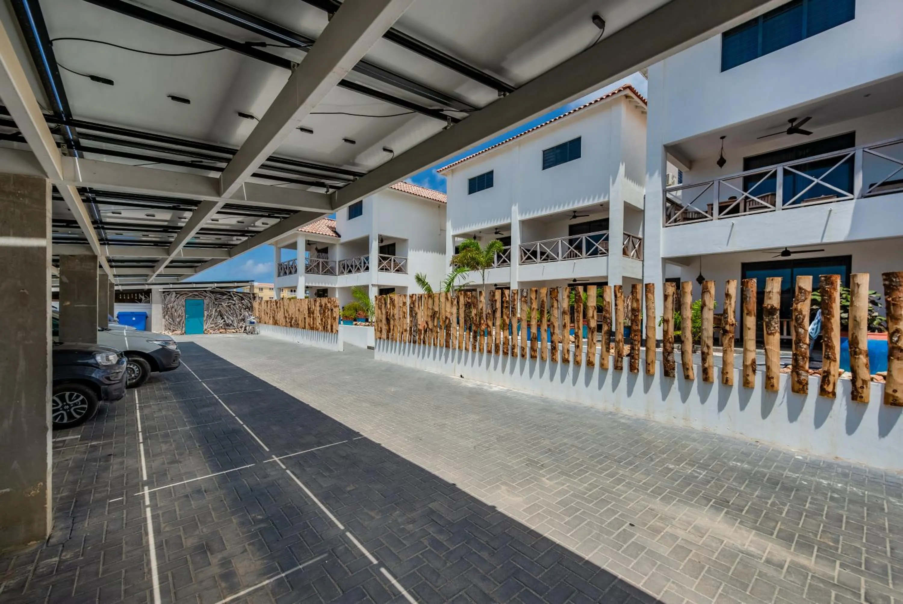 Parking in Bloozz resort Bonaire