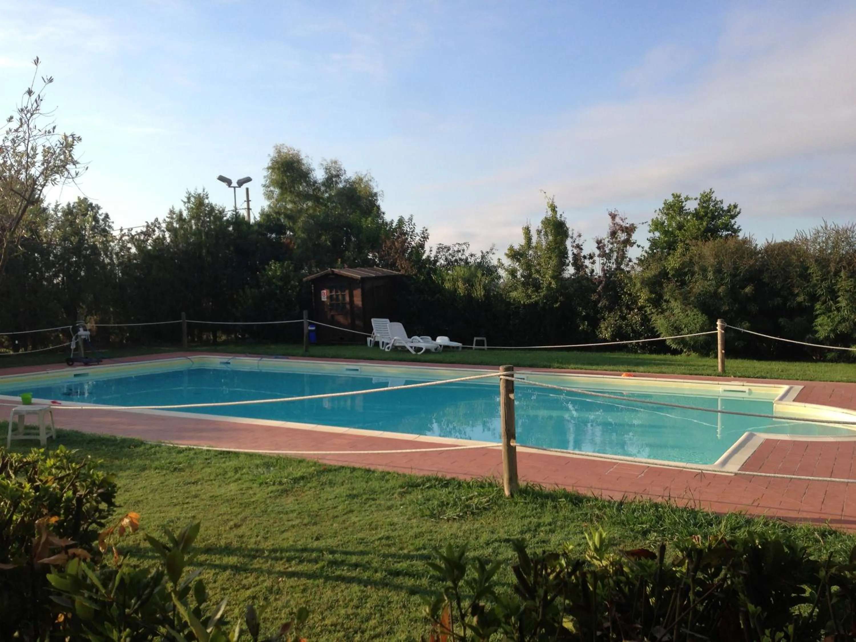 Swimming pool in Airone Pisa Hotel Ristorante