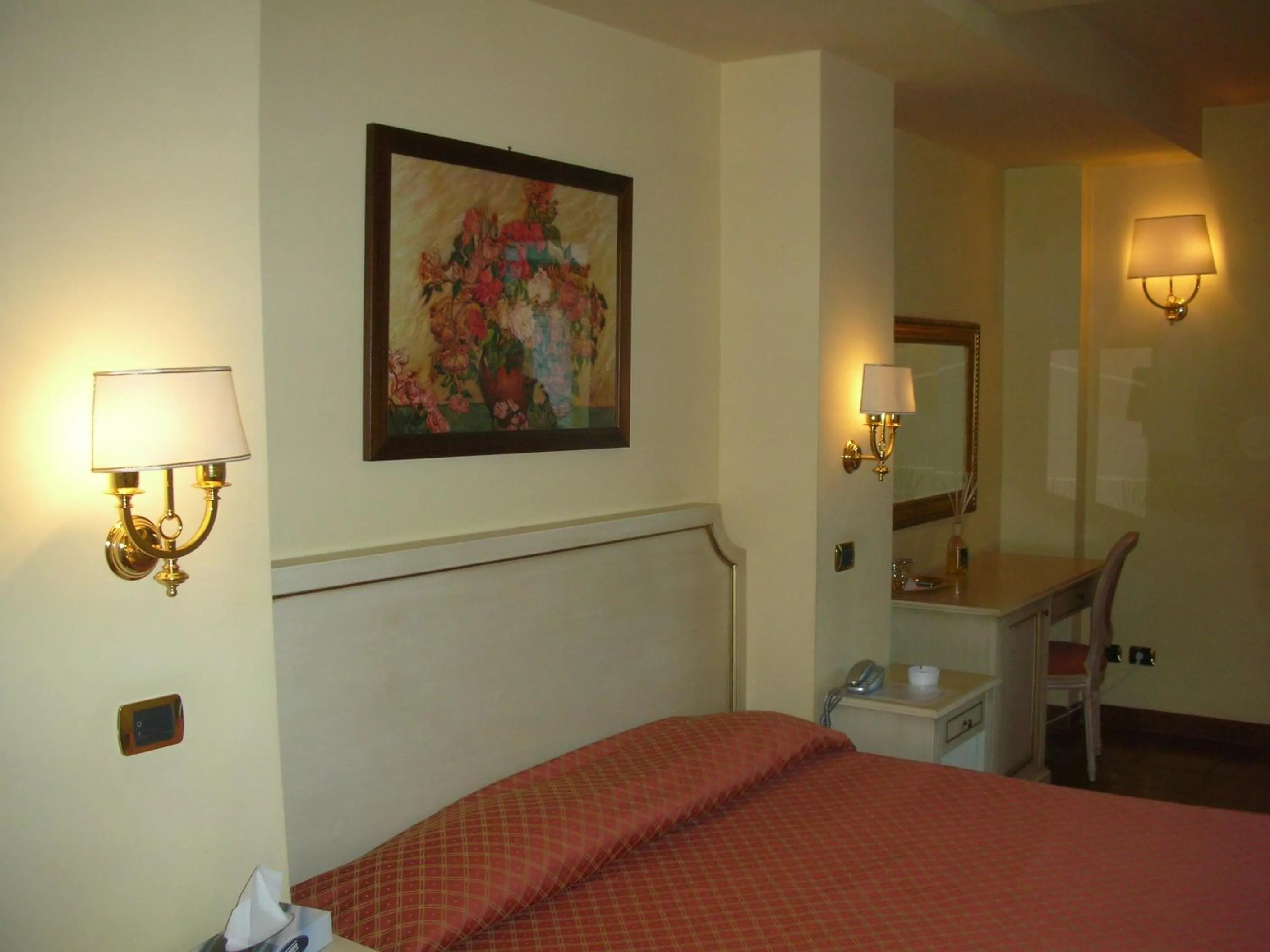 Decorative detail, Bed in Hotel Quadrifoglio Roma Eur