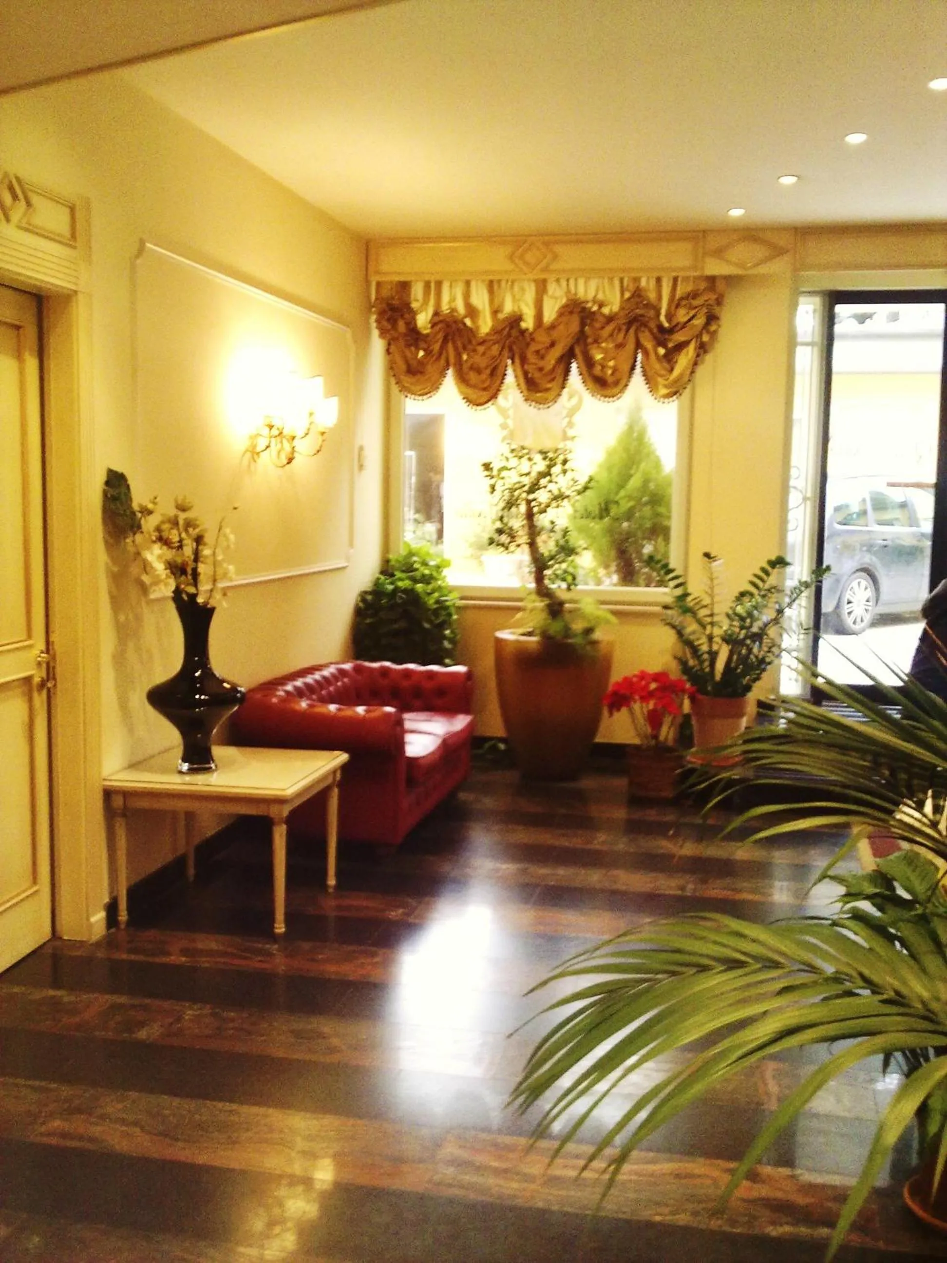 Lobby or reception in Hotel Quadrifoglio Roma Eur