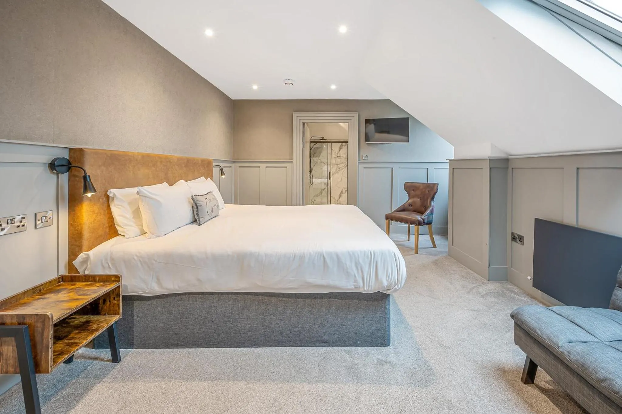 Bed in Enterkine Country House Resort