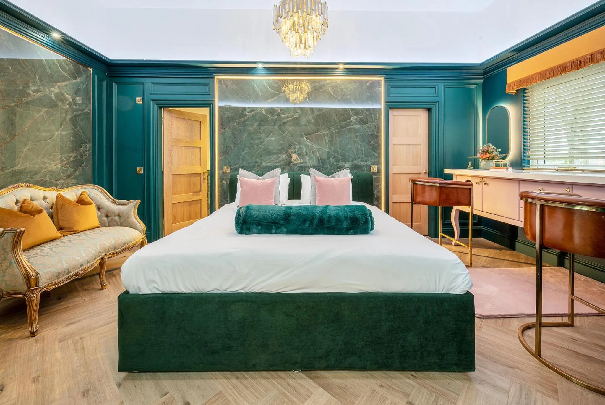 Bed in Enterkine Country House Resort