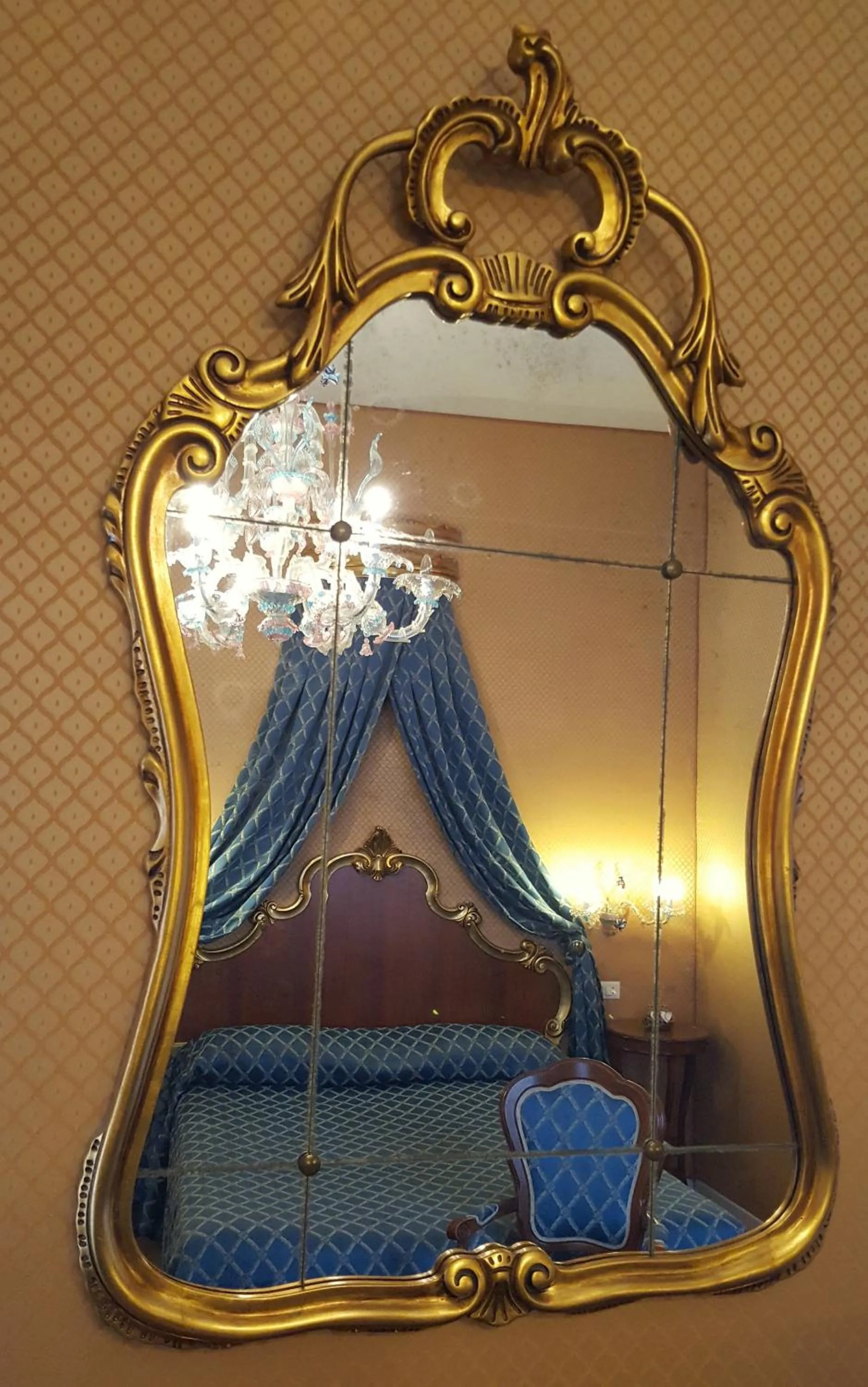 Decorative detail in Hotel Locanda Canal