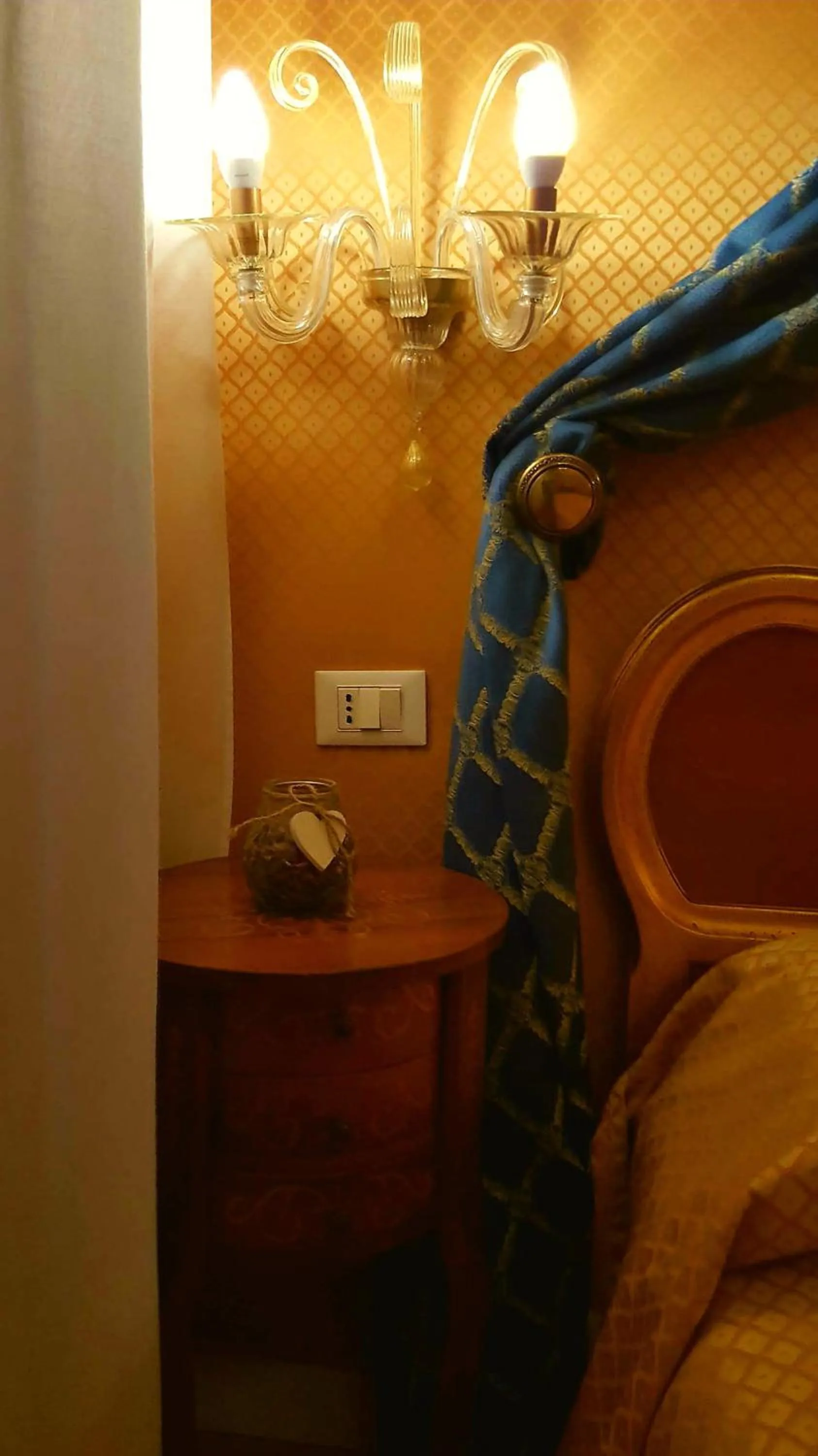 Decorative detail, Bed in Hotel Locanda Canal