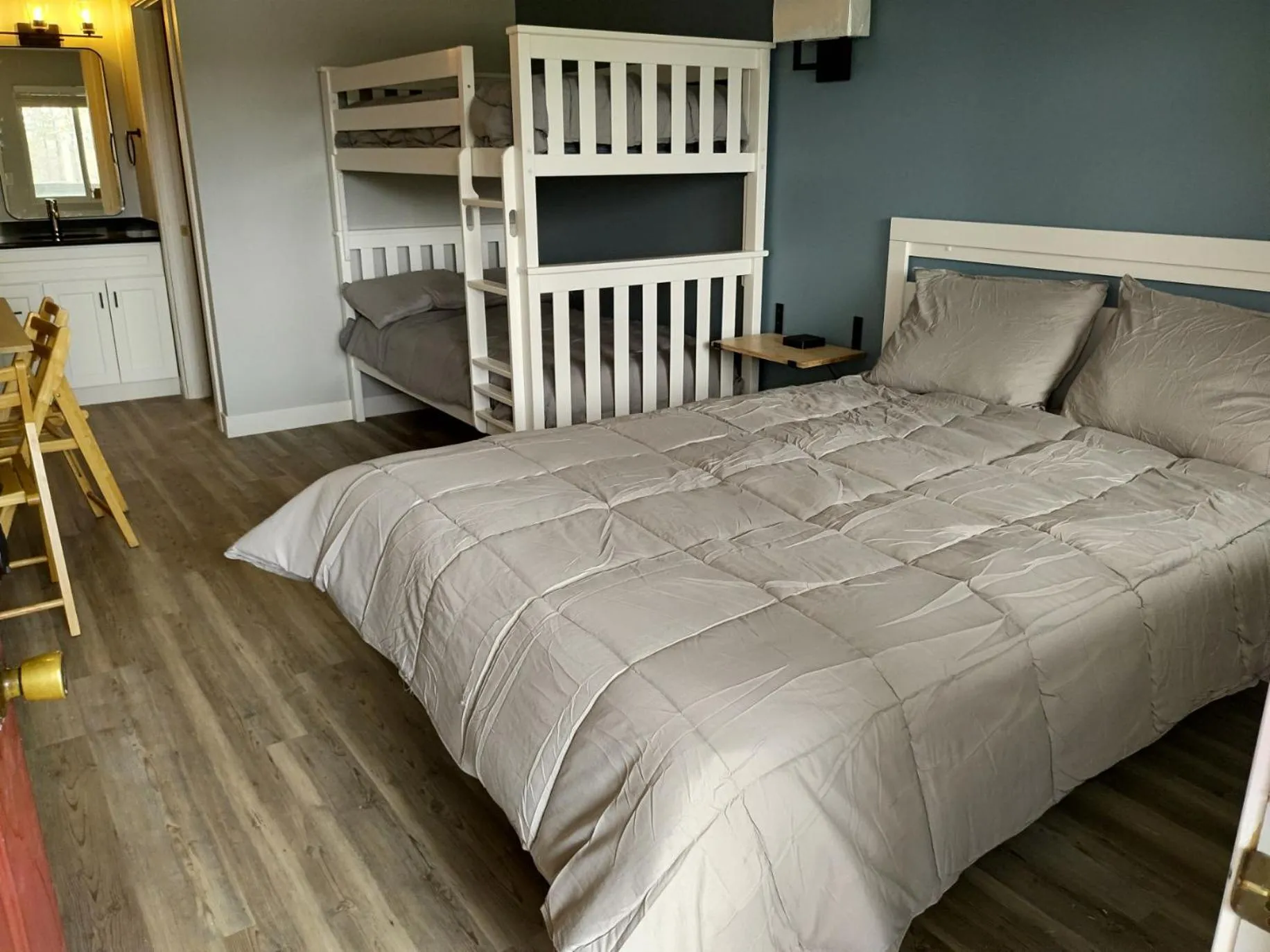 Shafer Lakeside Resort