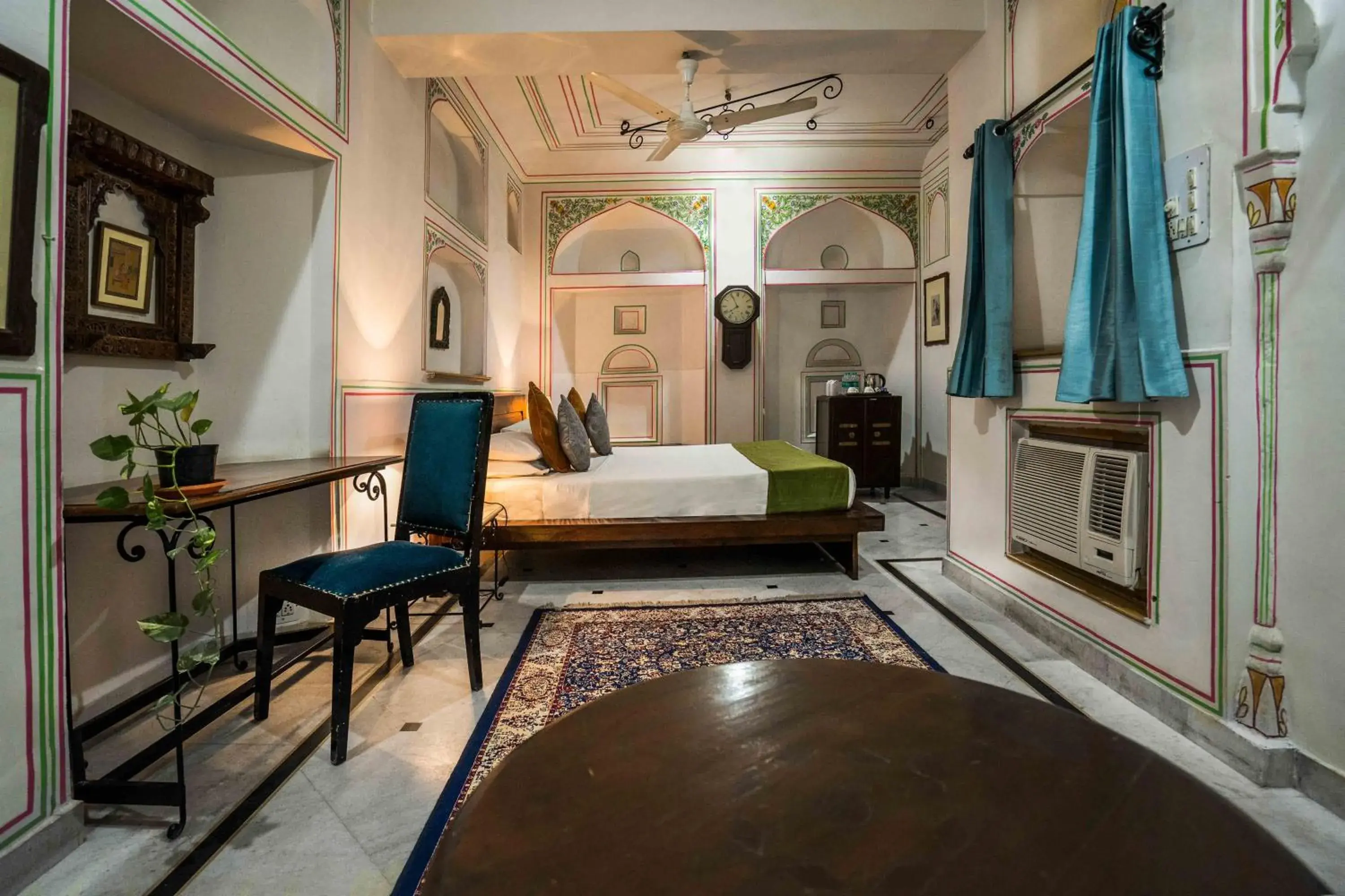 Heritage Deluxe Room in Diggi Palace - A City Center Hidden Heritage Gem Heritage Deluxe Room in Diggi Palace - A City Center Hidden Heritage Gem