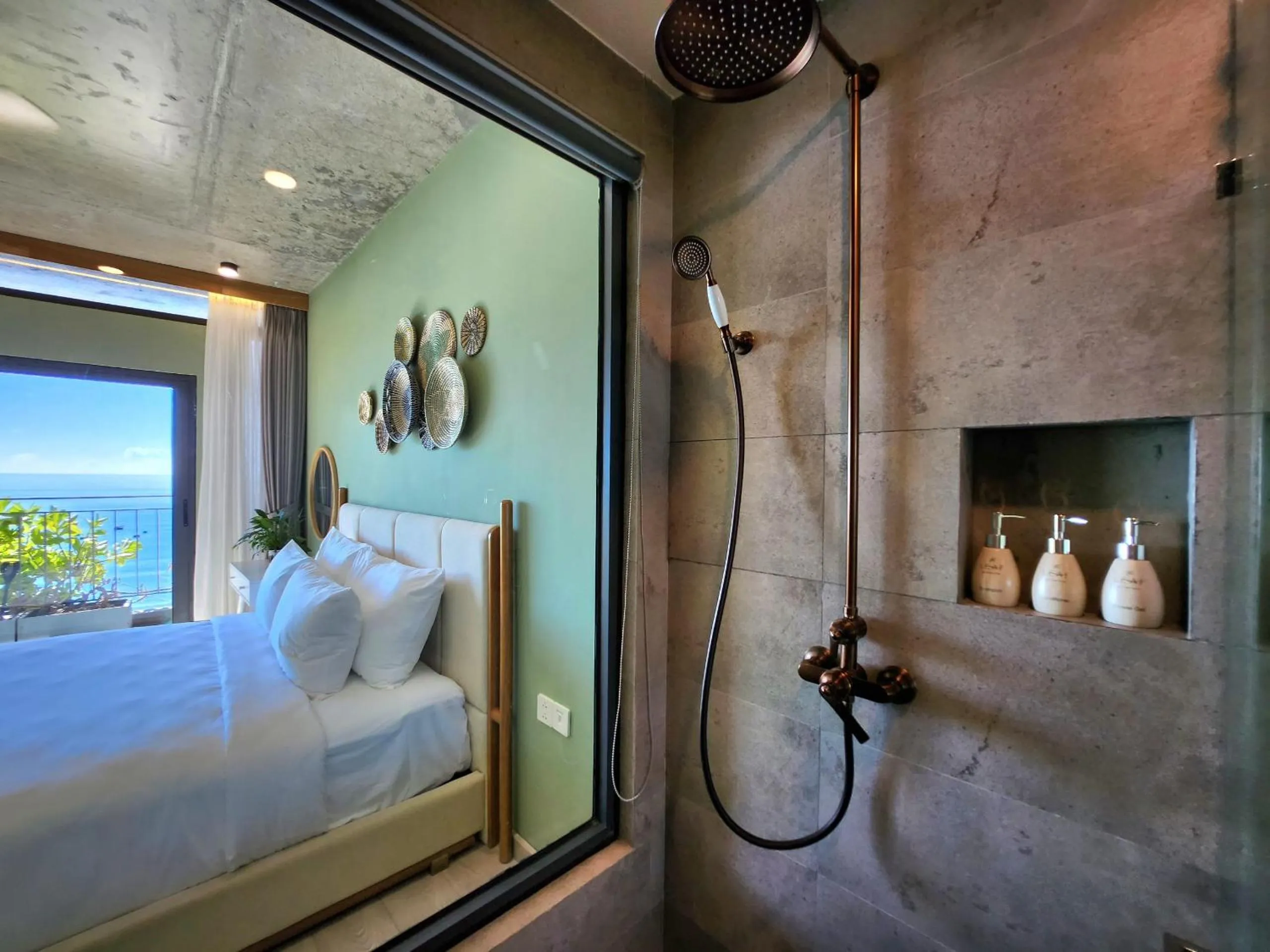 Bathroom, Bed in Leaf Beachfront Hotel Da Nang