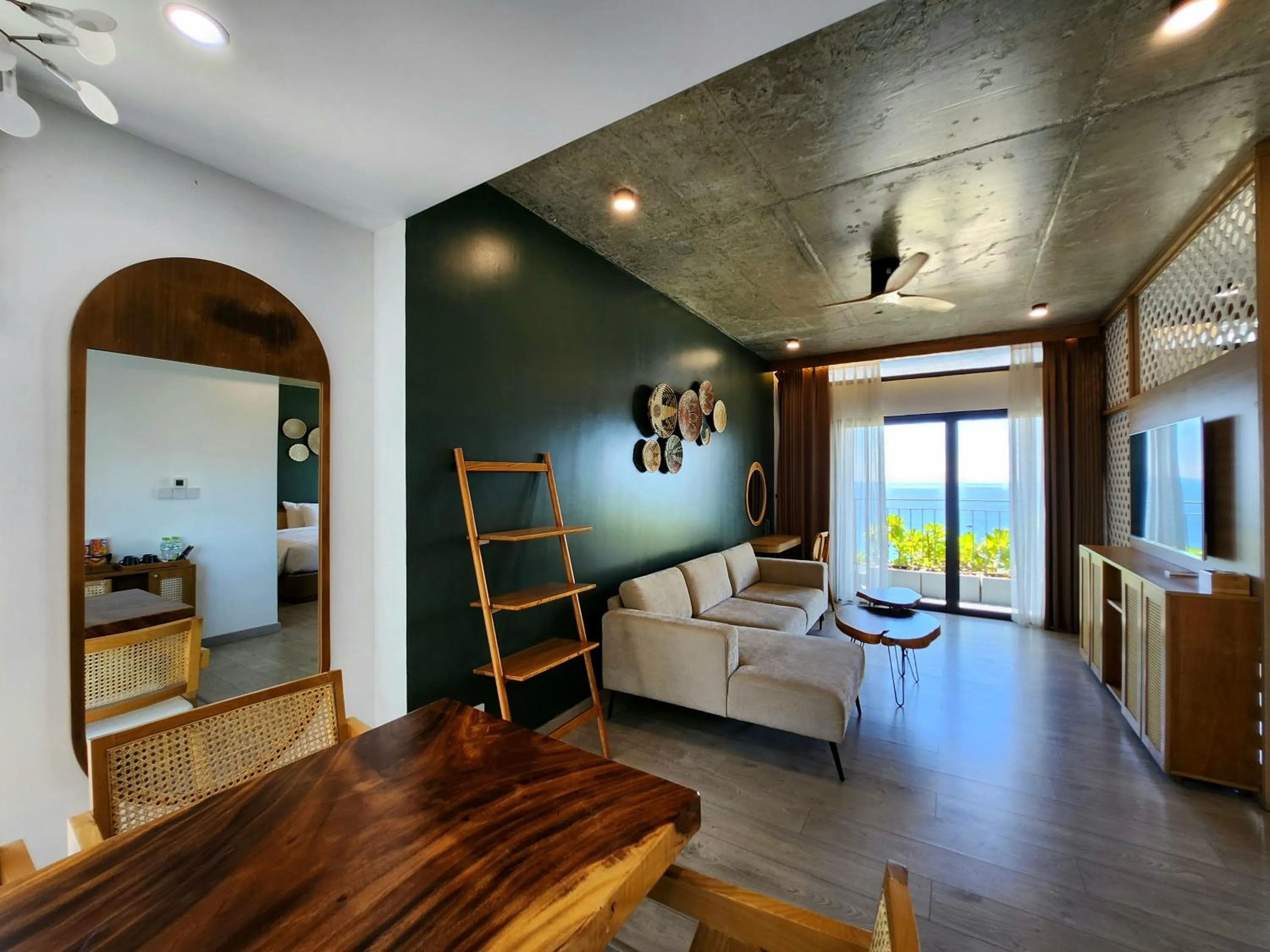 Studio Ocean View in Leaf Beachfront Hotel Da Nang