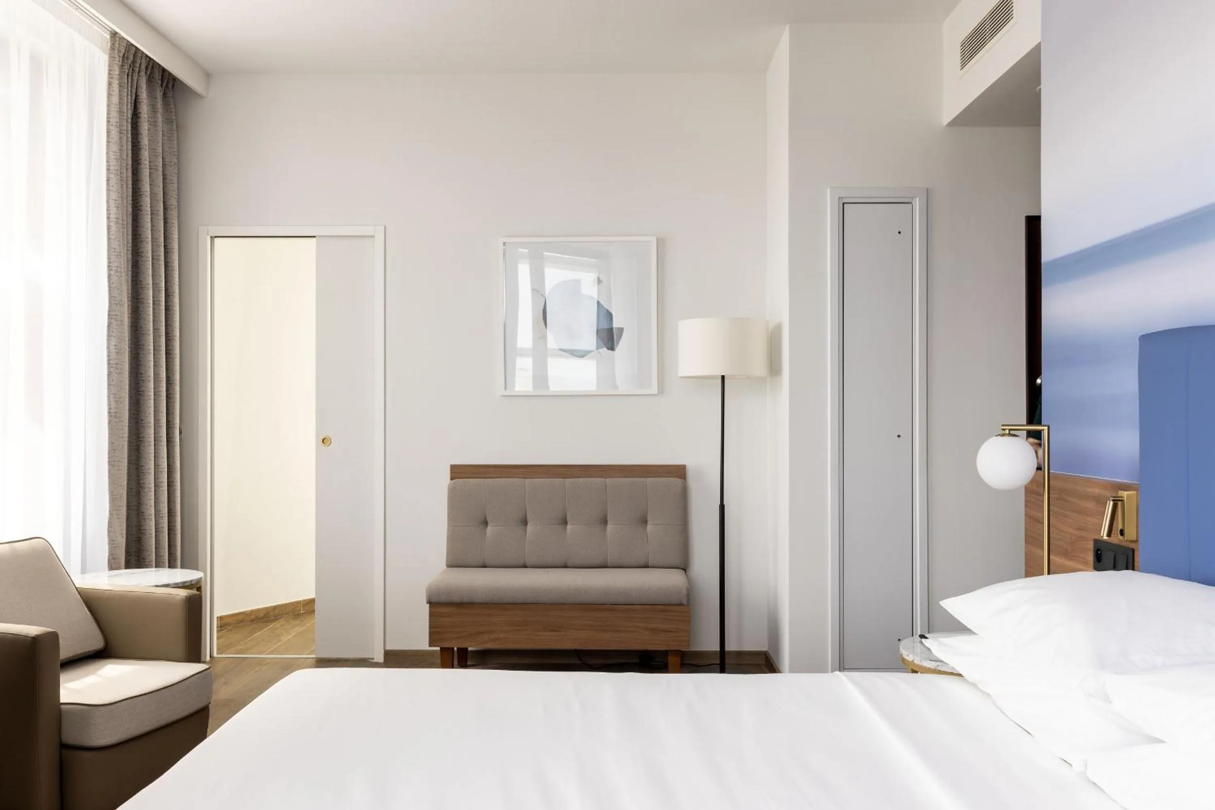 Bedroom, Bed in Sheraton Nice