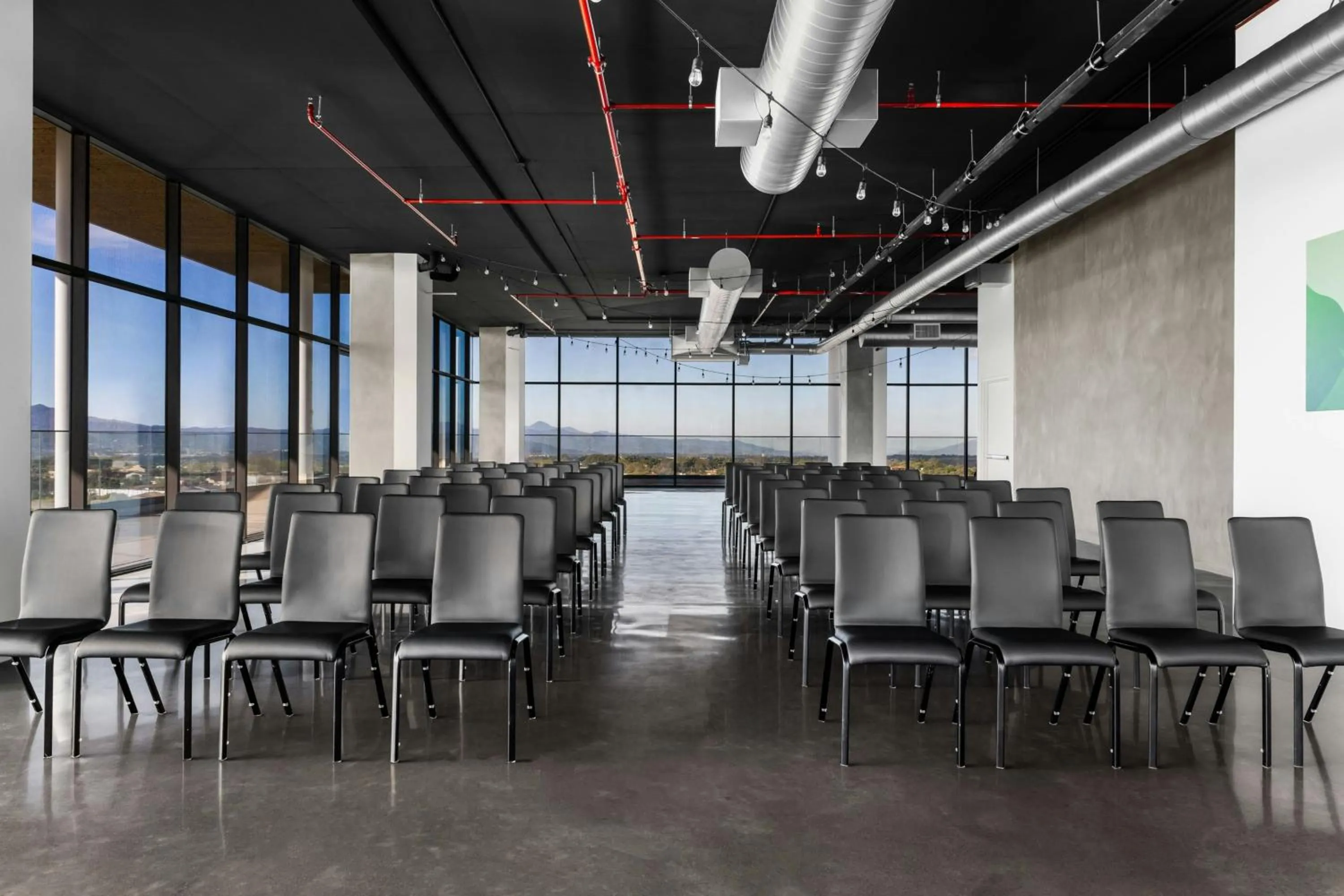 Meeting/conference room in AC Hotel San Jose Airport Belen