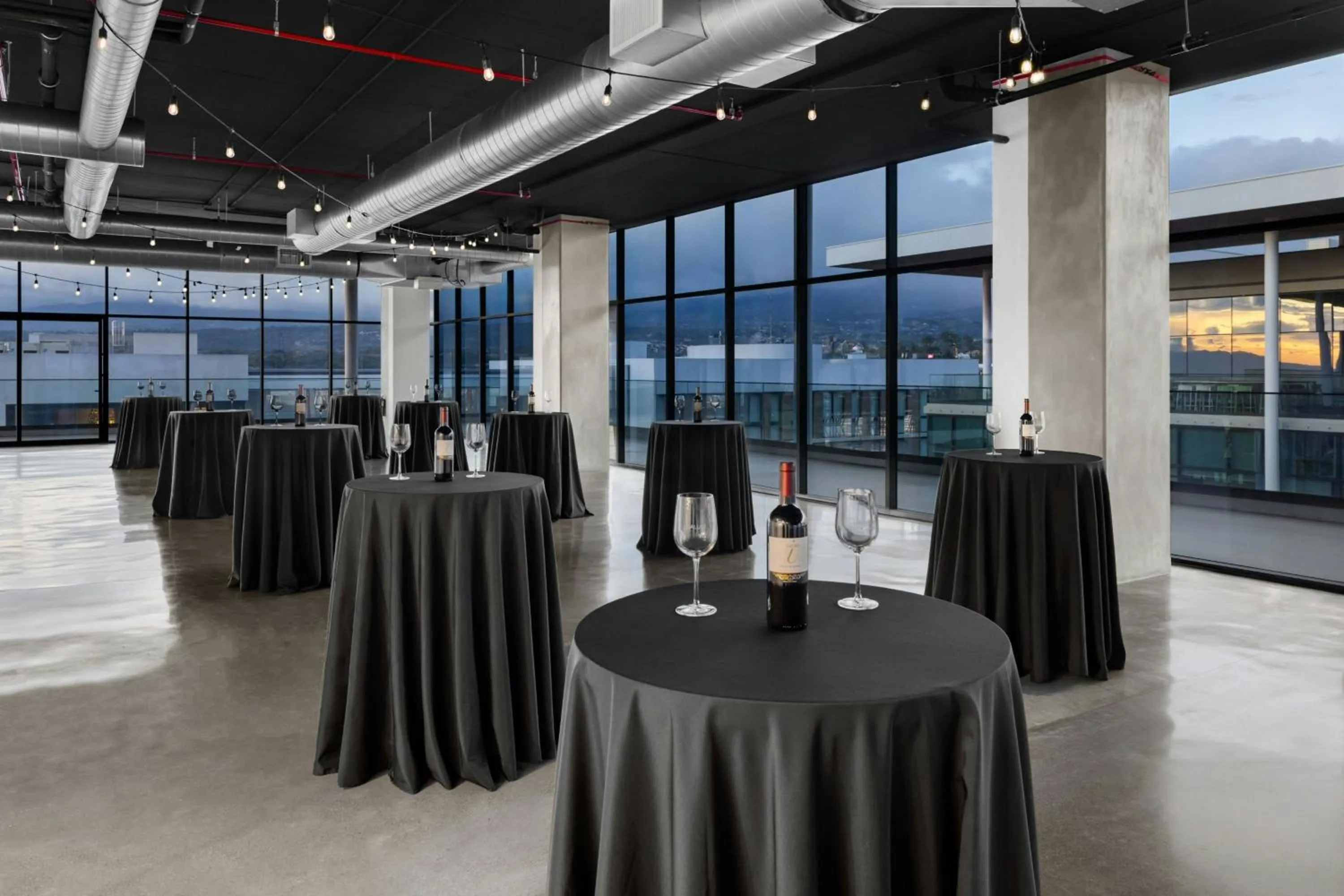 Meeting/conference room in AC Hotel San Jose Airport Belen