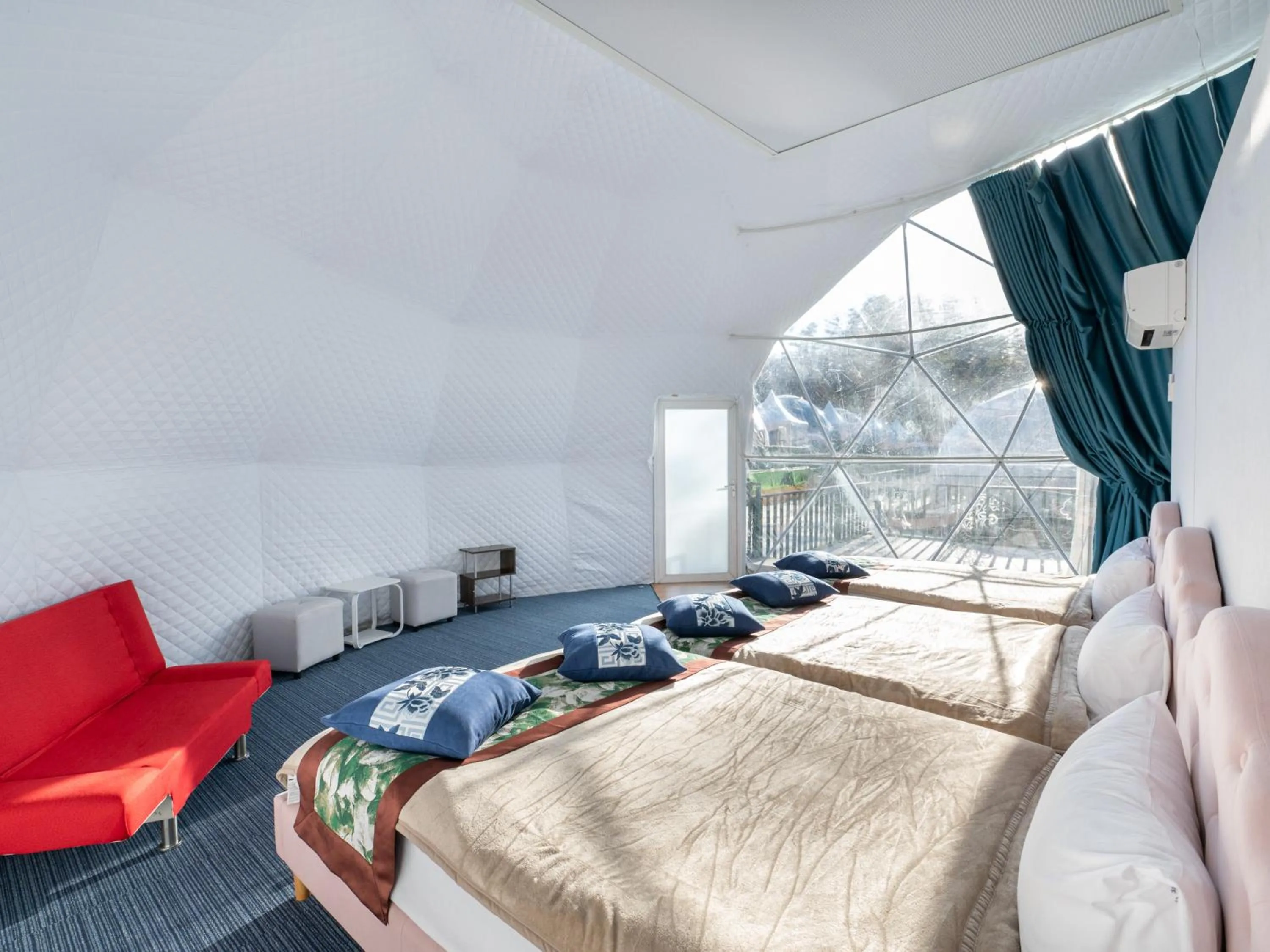 Photo of the whole room, Bed in Fuji Hoshizorano Mura Tabist