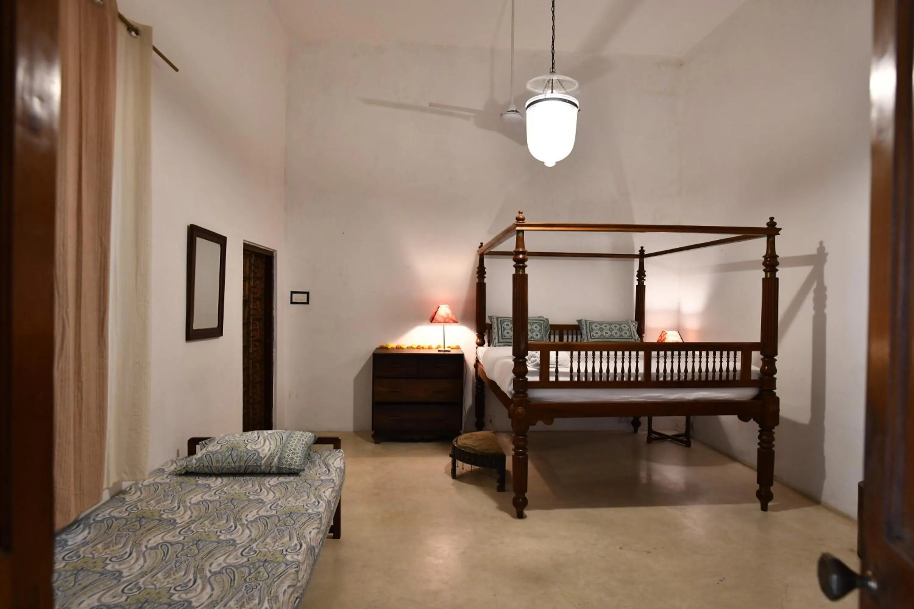 Bed in La Closerie - Bay of Bengal