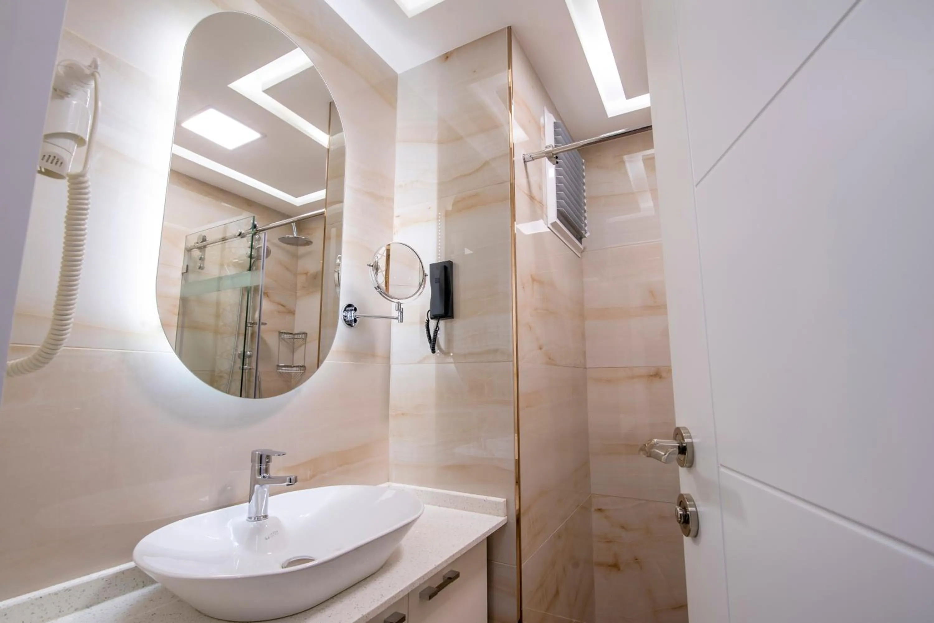 Bathroom in MAA Hotel and Suites - Hurlingham, Nairobi