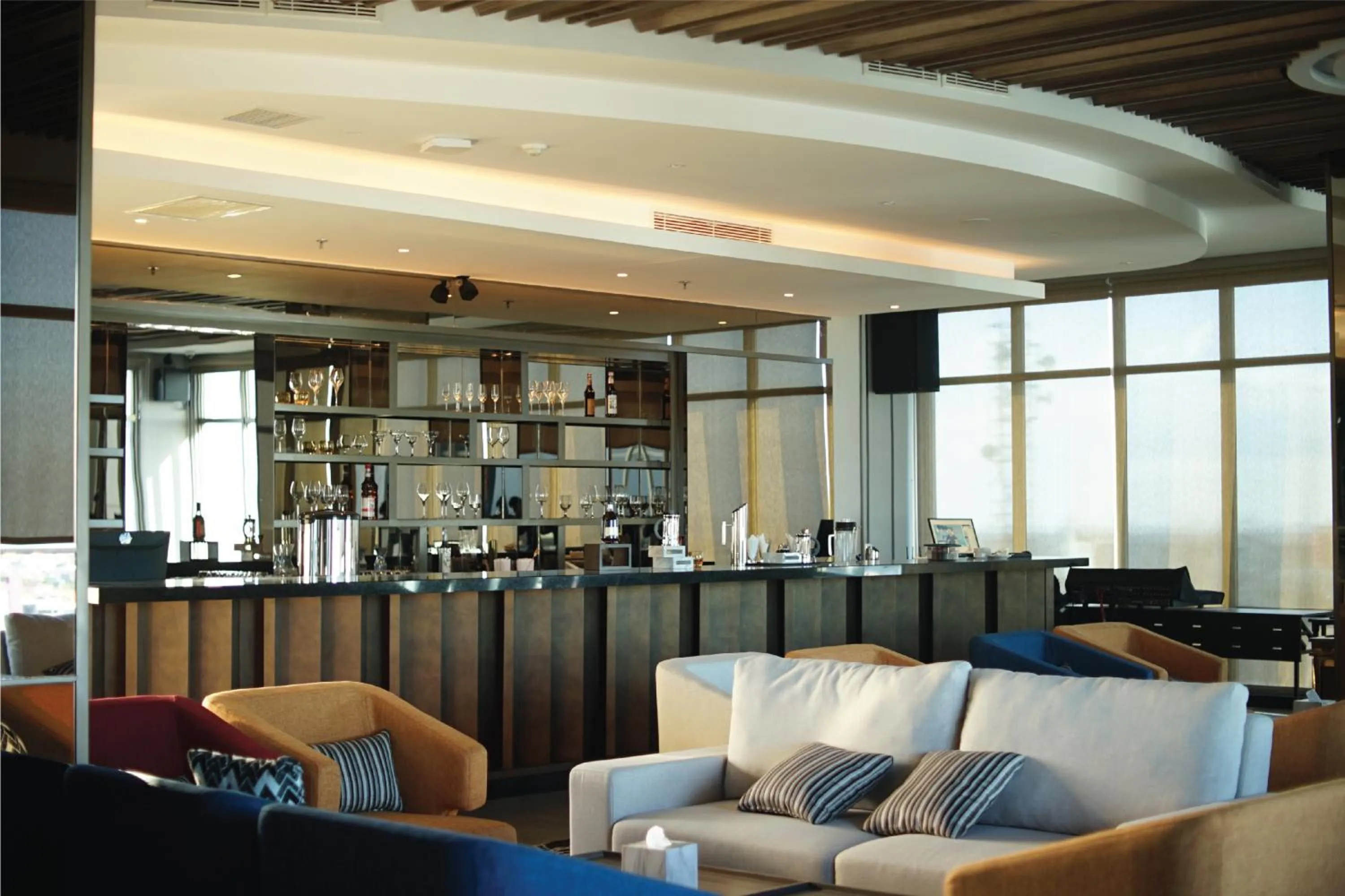 Lounge or bar in Platinum Hotel Tunjungan Surabaya