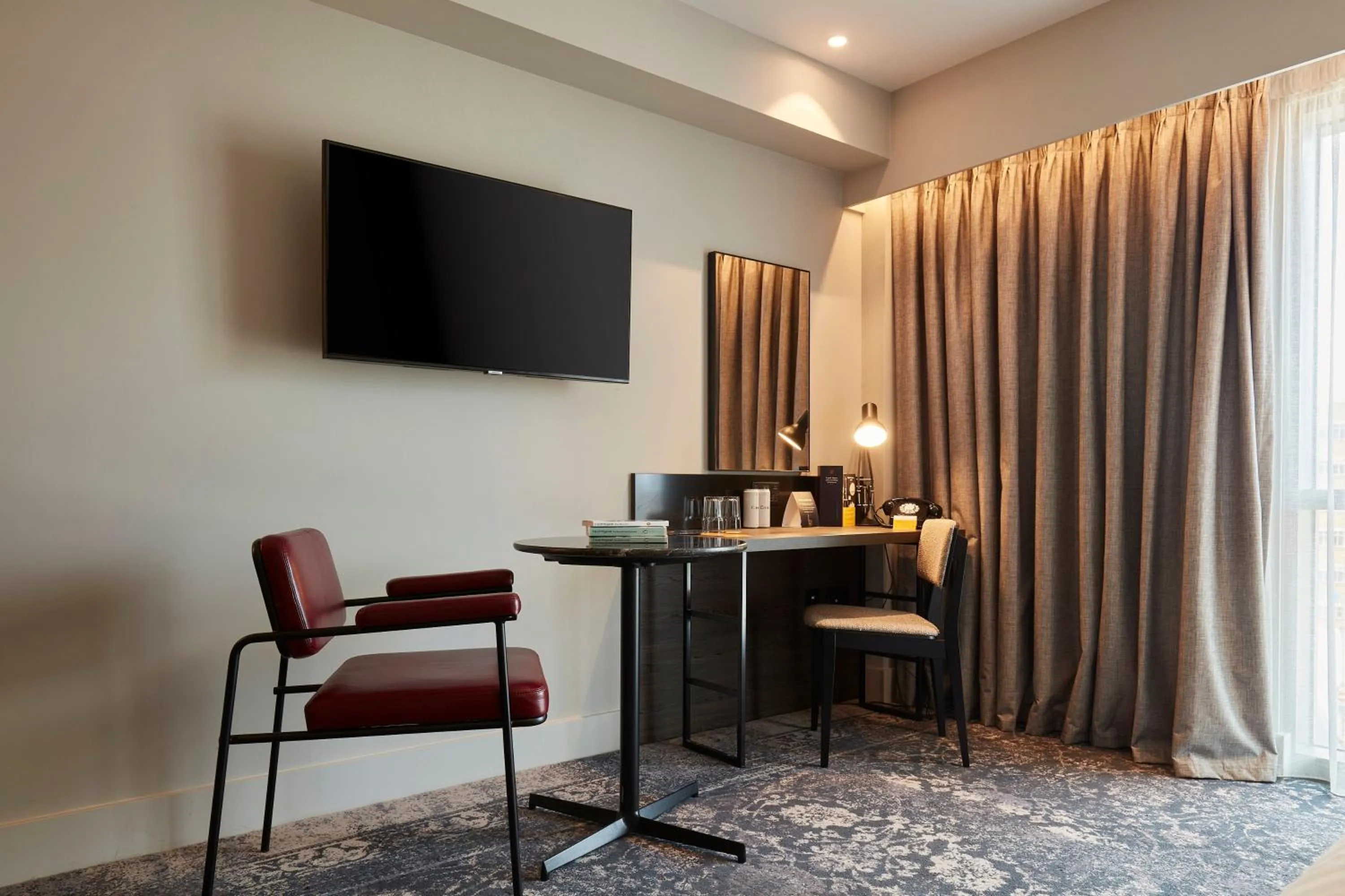 Photo of the whole room in voco Leicester by IHG